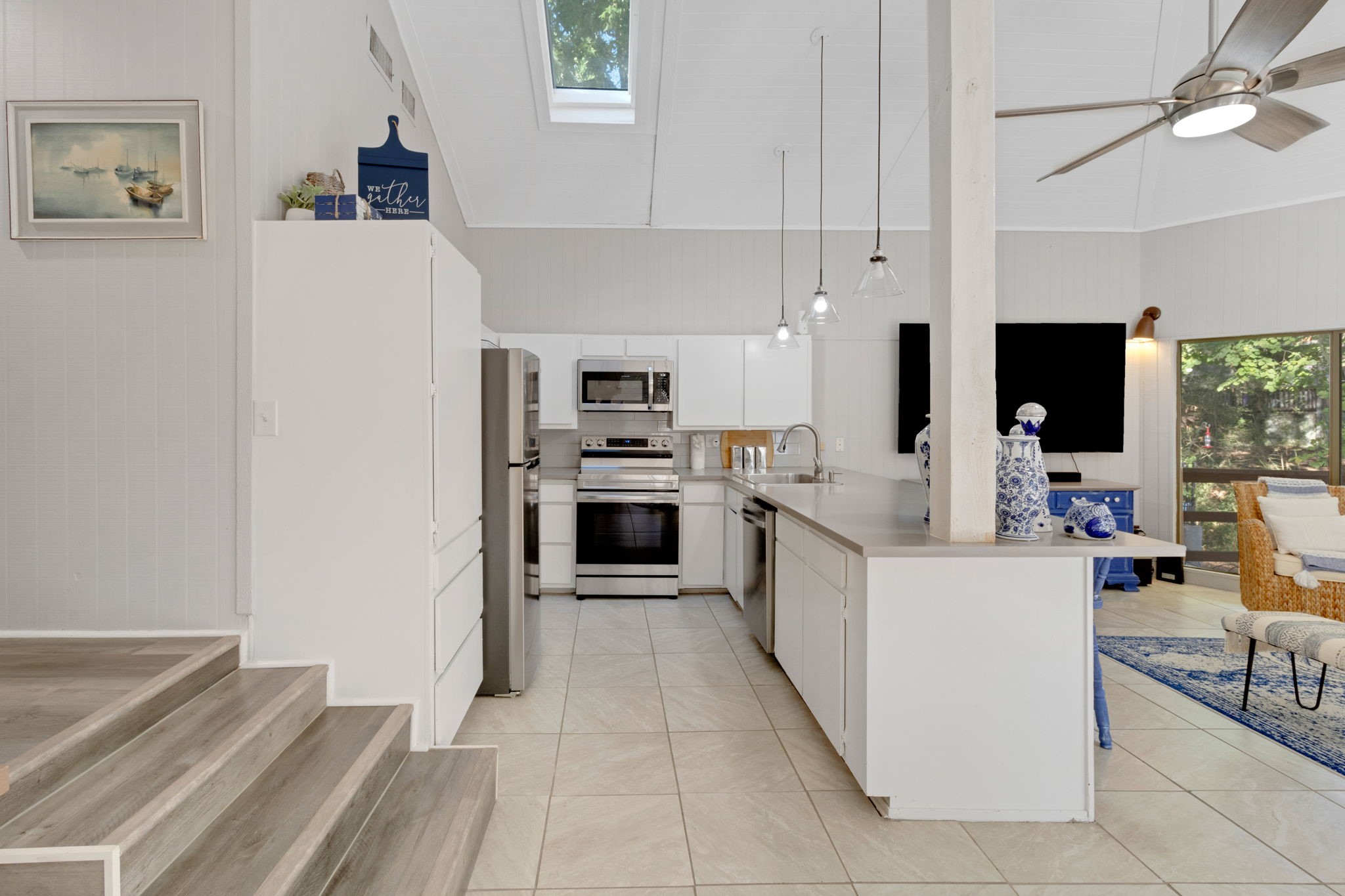 90 Harbour Lane Property Photo 3
