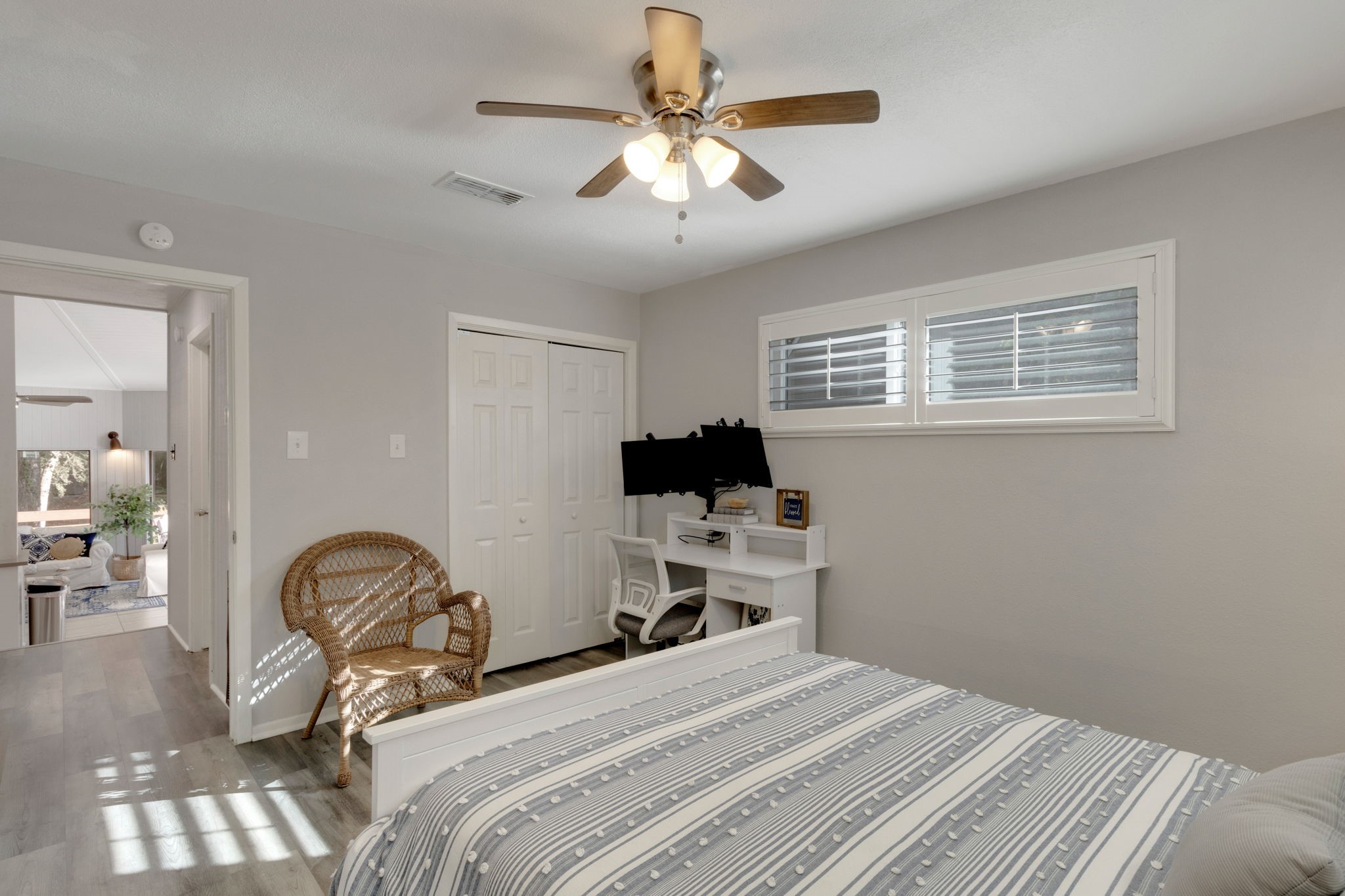 90 Harbour Lane Property Photo 14