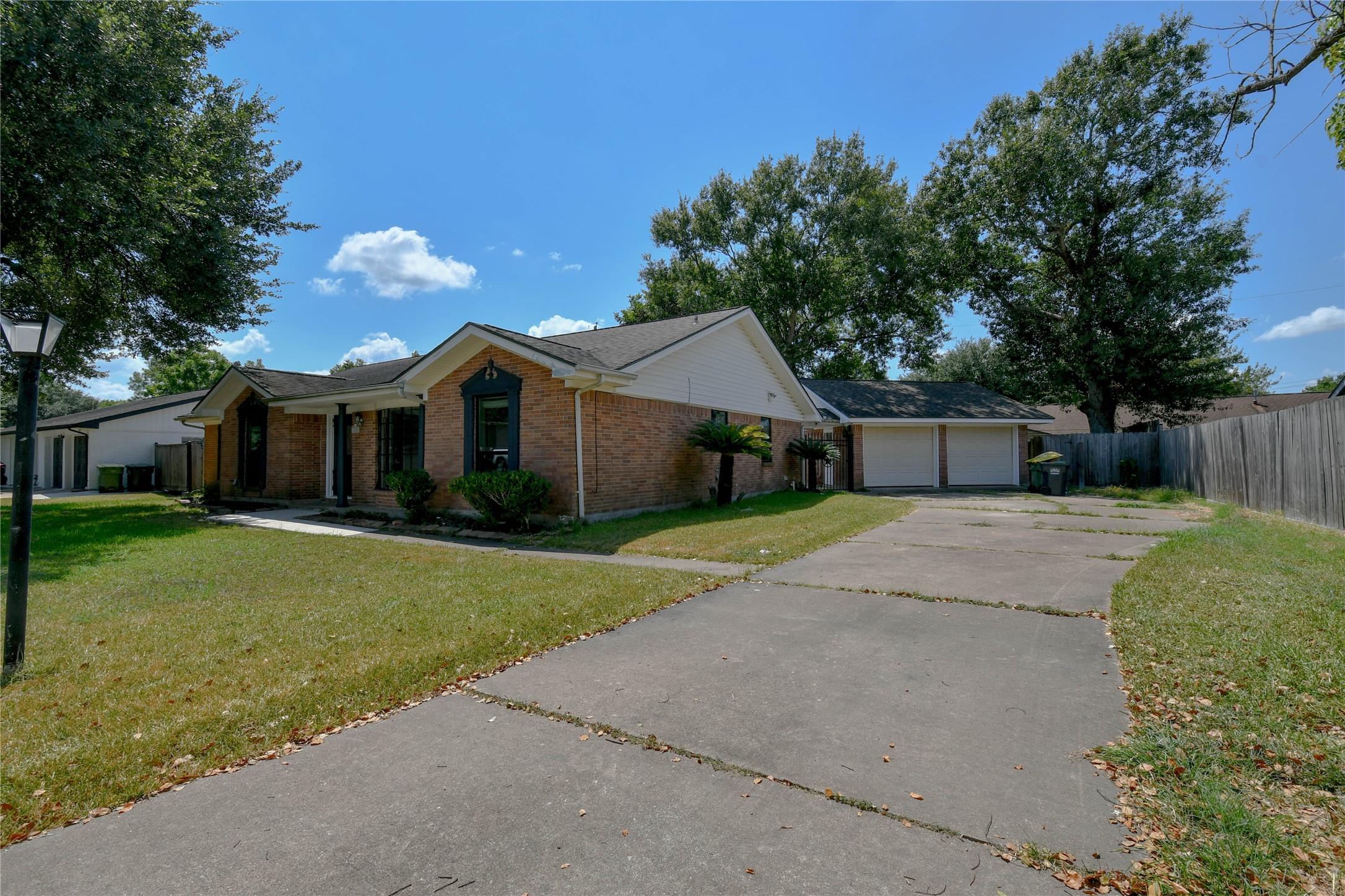1126 Robert Street Property Photo 2