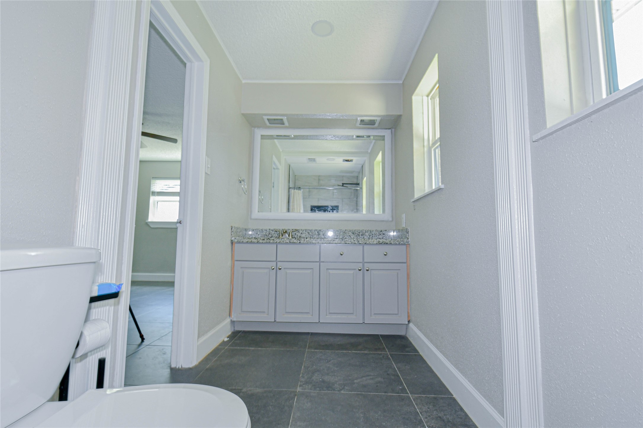 1126 Robert Street Property Photo 15