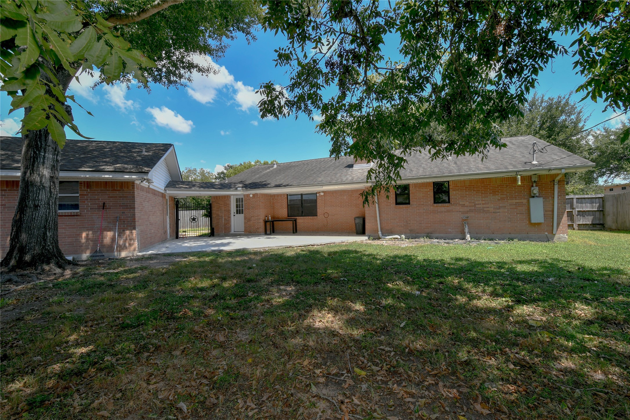 1126 Robert Street Property Photo 18