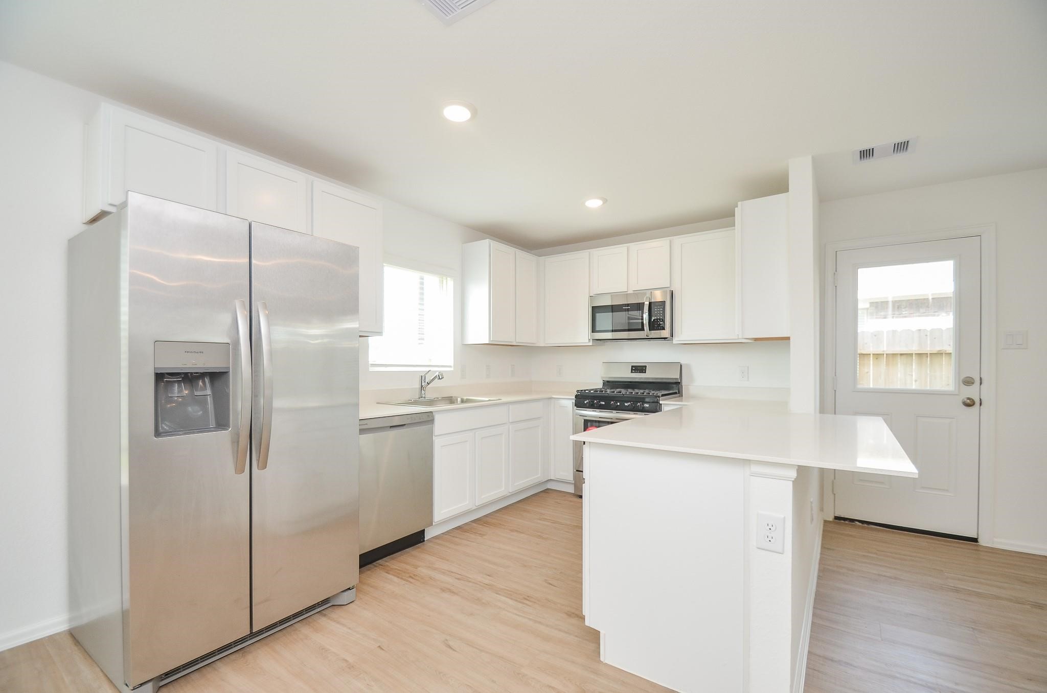 4126 Brazos Brook Trail Property Photo 11