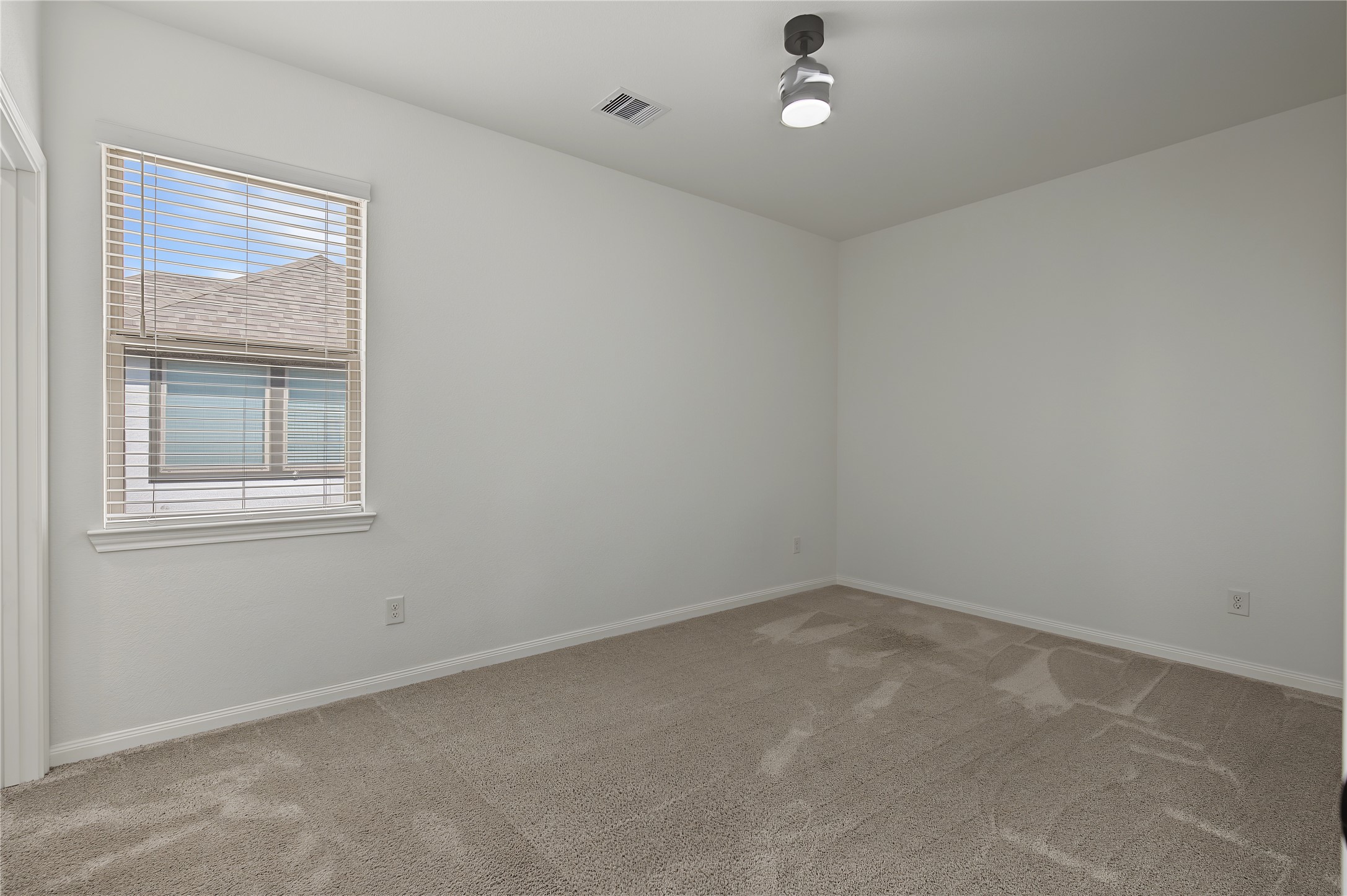 8630 Blue Coral Drive Property Photo 32