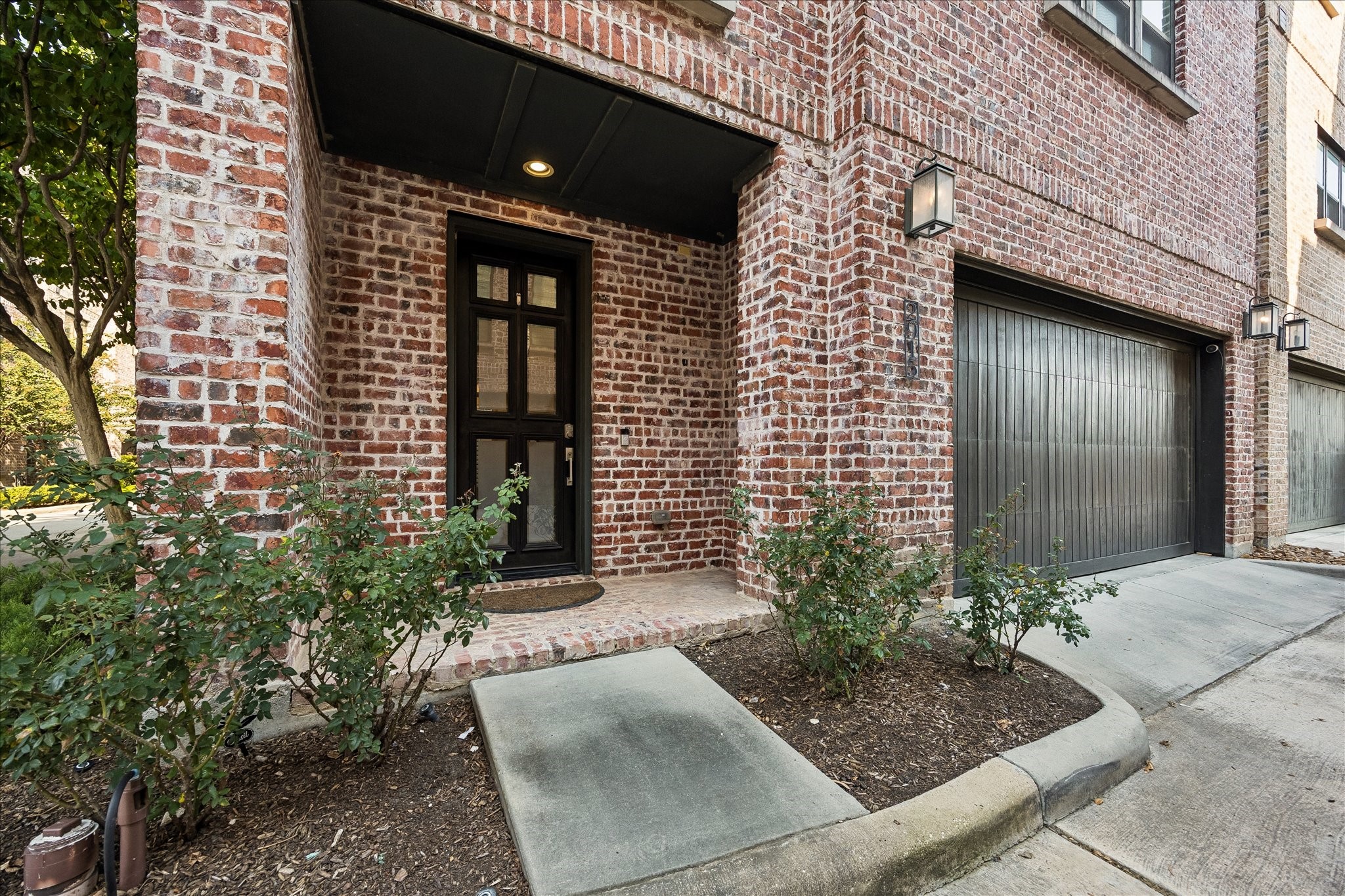 2915 Hicks Street Property Photo
