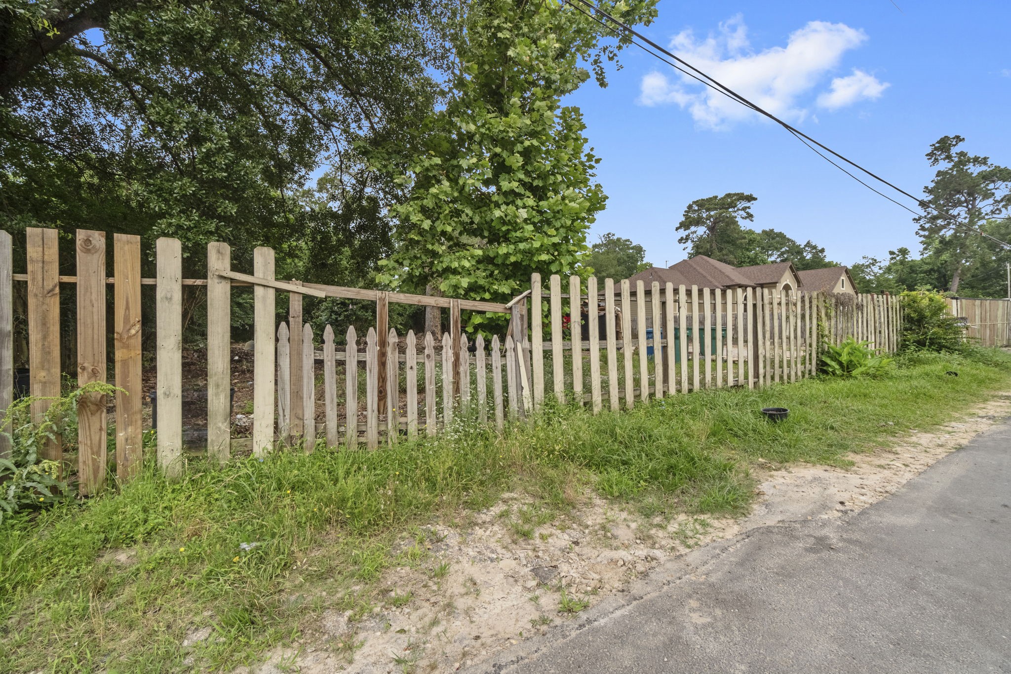 1615 Gilmore Street Property Photo 6