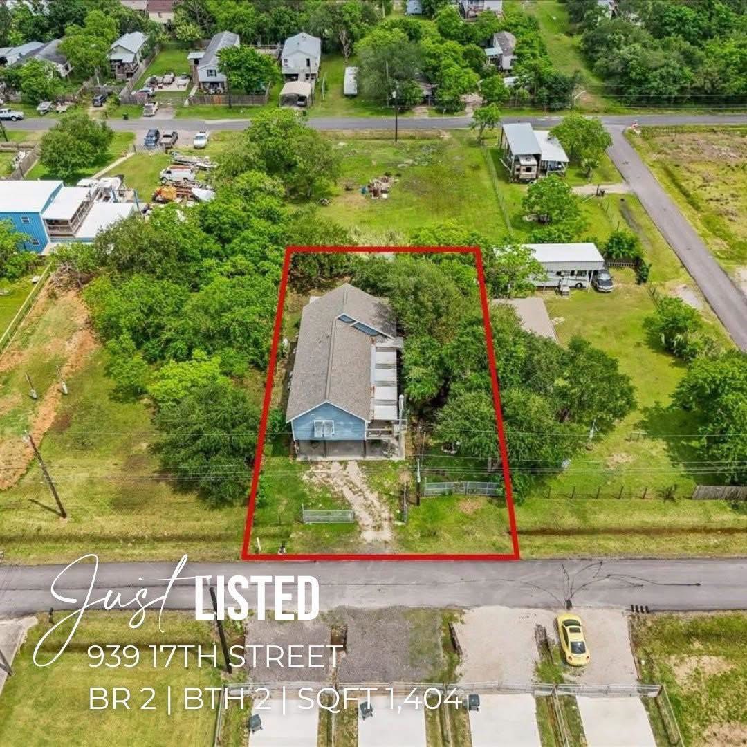 939 17th Street Property Photo 2