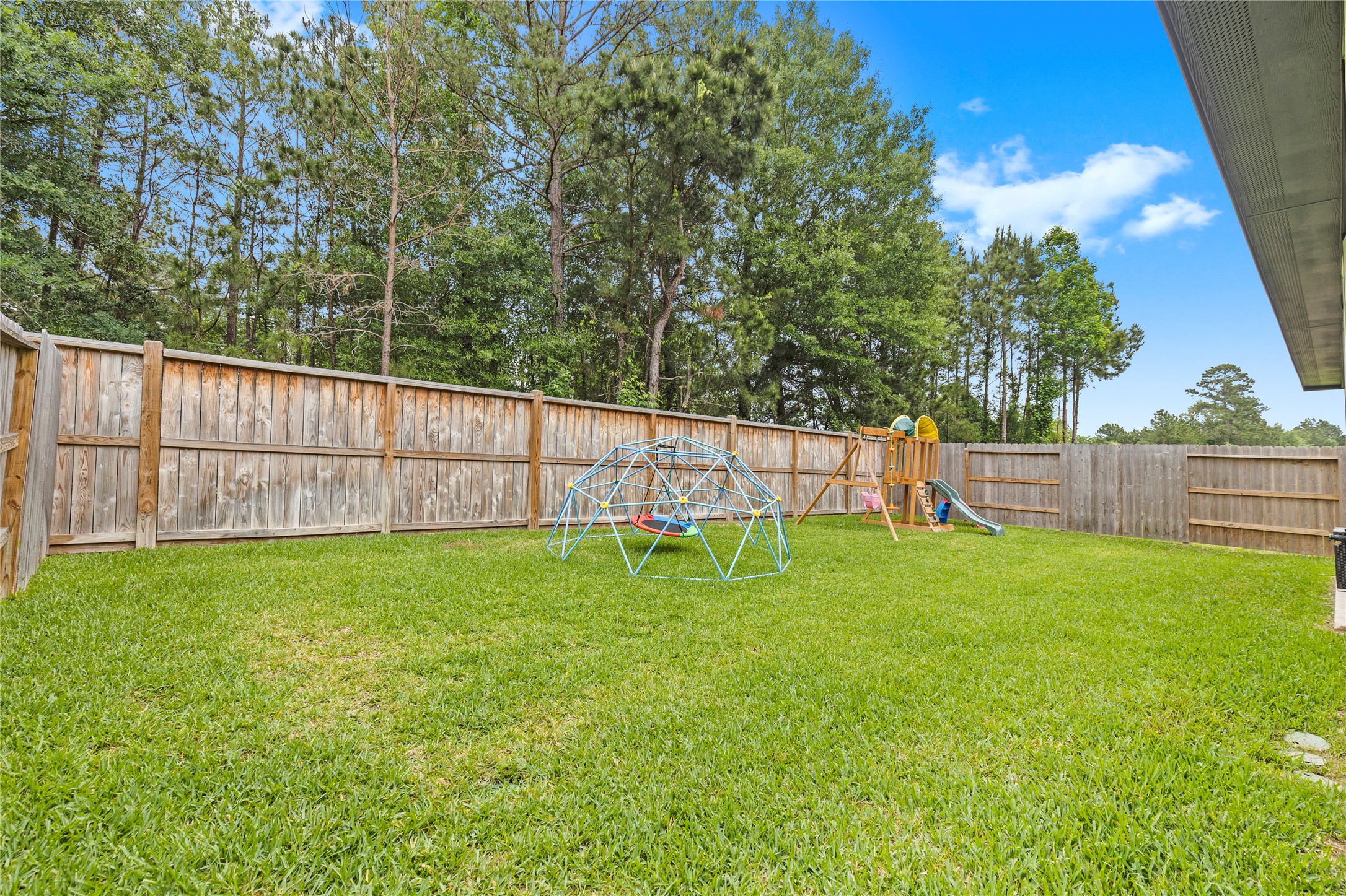 318 Springfield Terrace Drive Property Photo 32