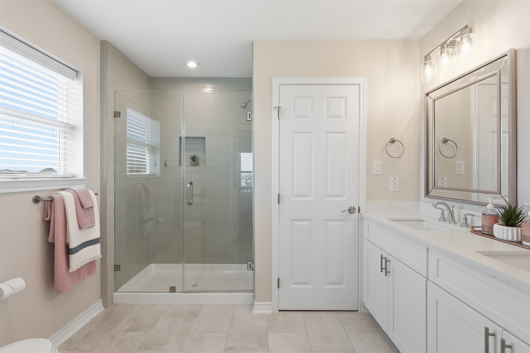 124 Jewel Drive Property Photo 16