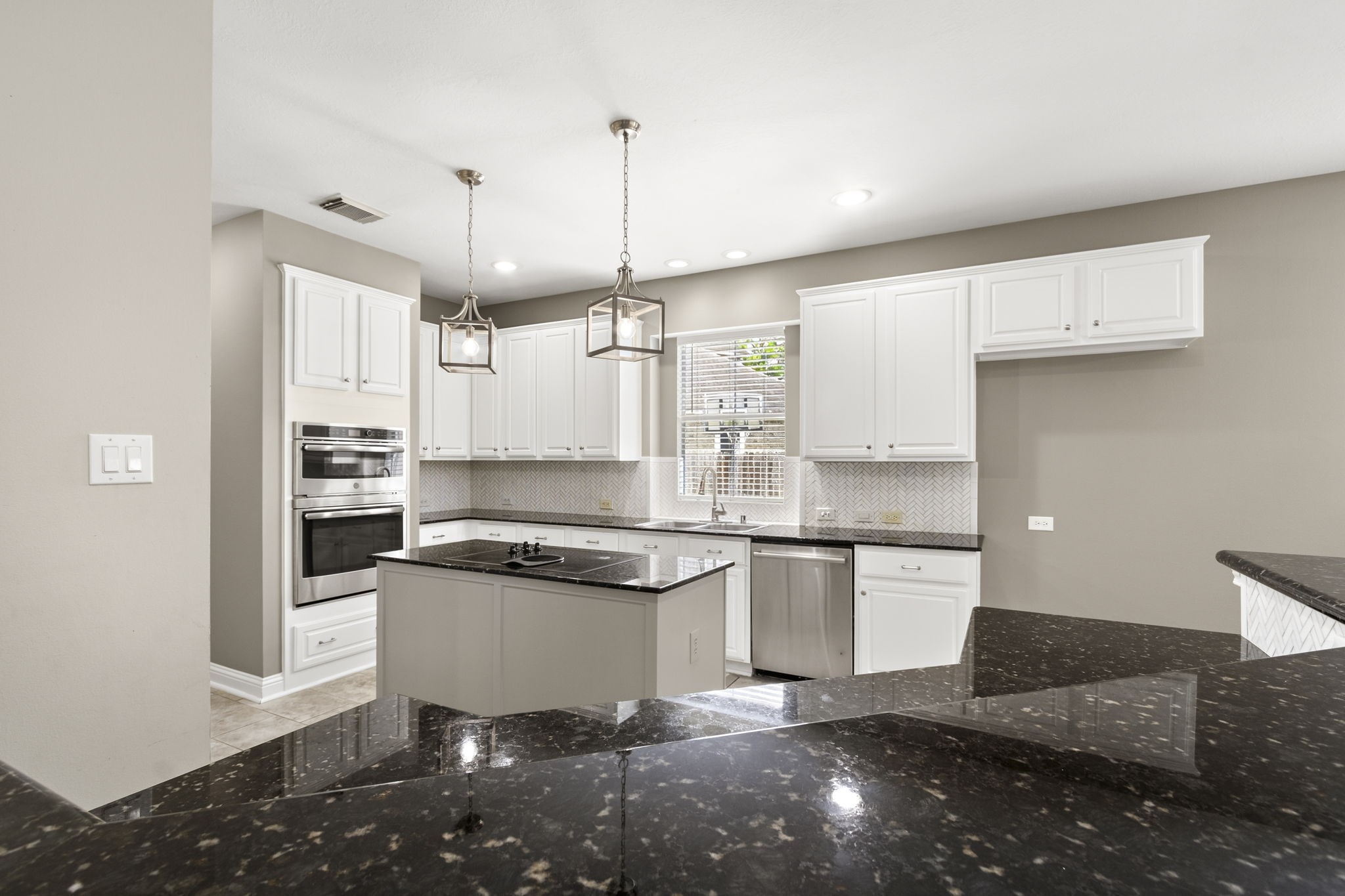 13614 Cardinal Cove Court Property Photo 13