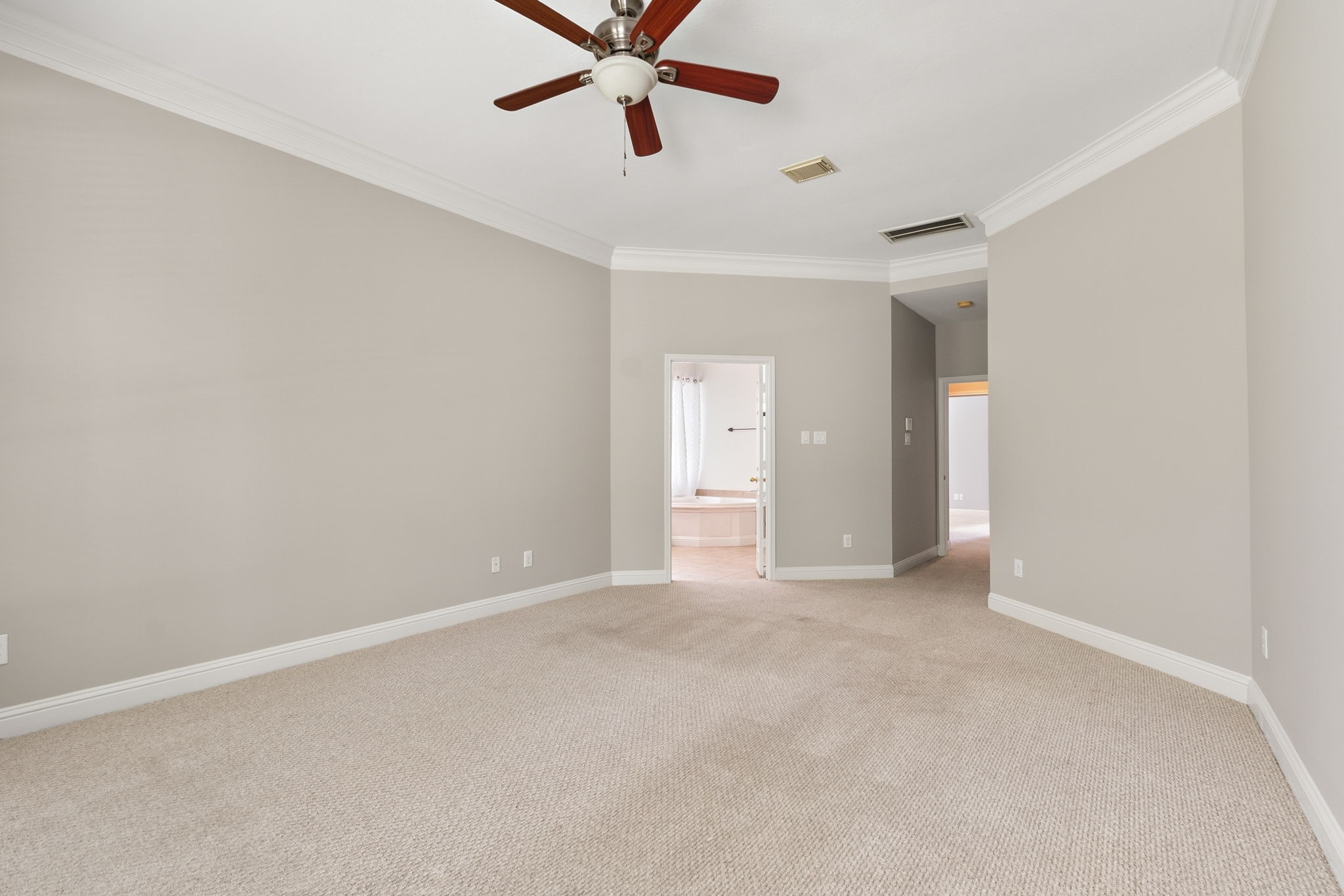 13614 Cardinal Cove Court Property Photo 21