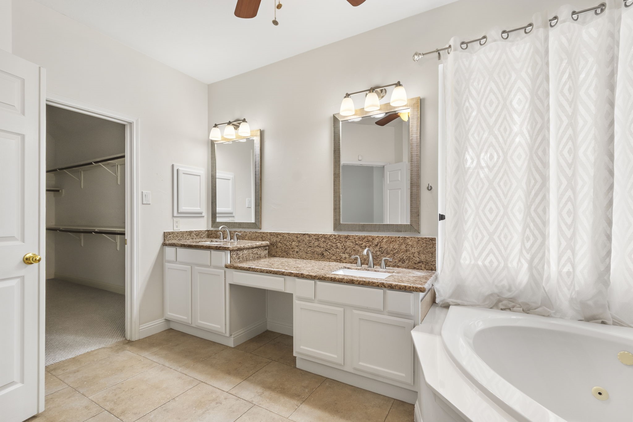 13614 Cardinal Cove Court Property Photo 23