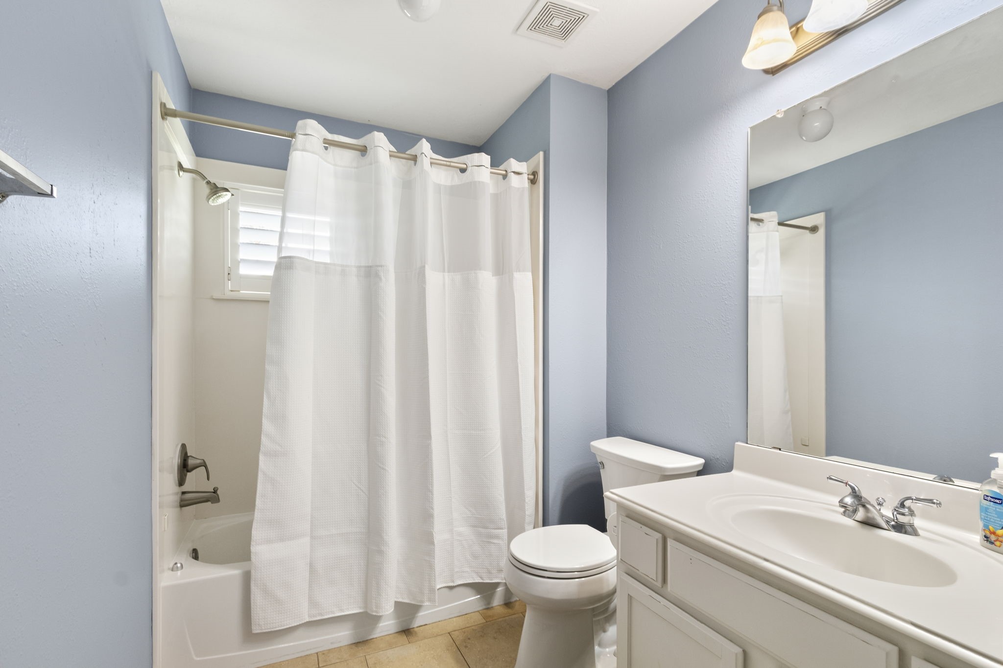 13614 Cardinal Cove Court Property Photo 28
