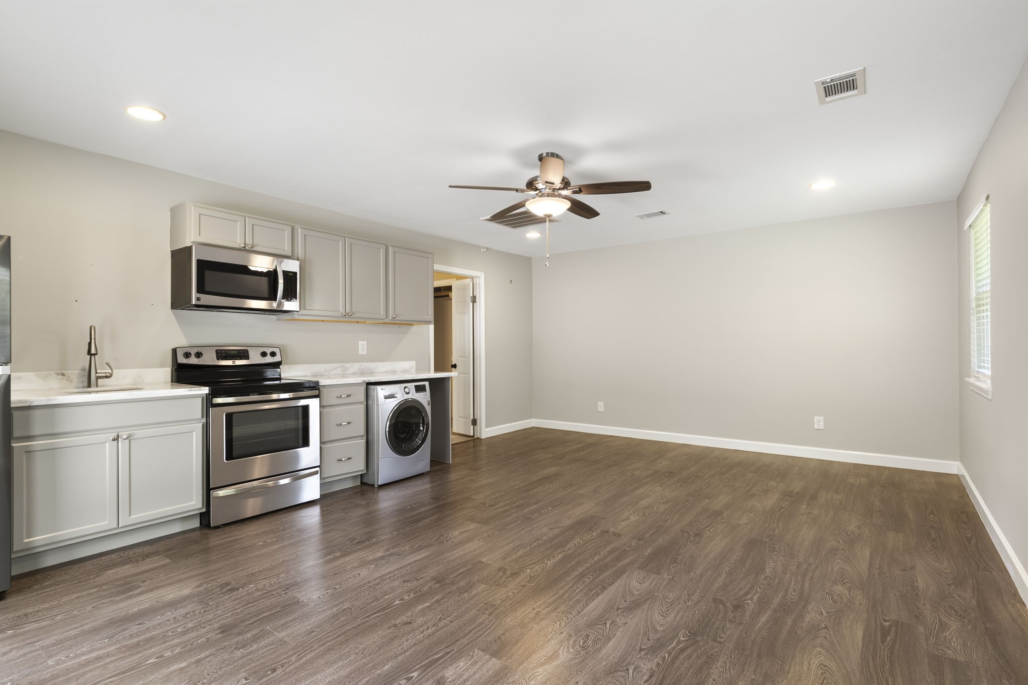 13614 Cardinal Cove Court Property Photo 39