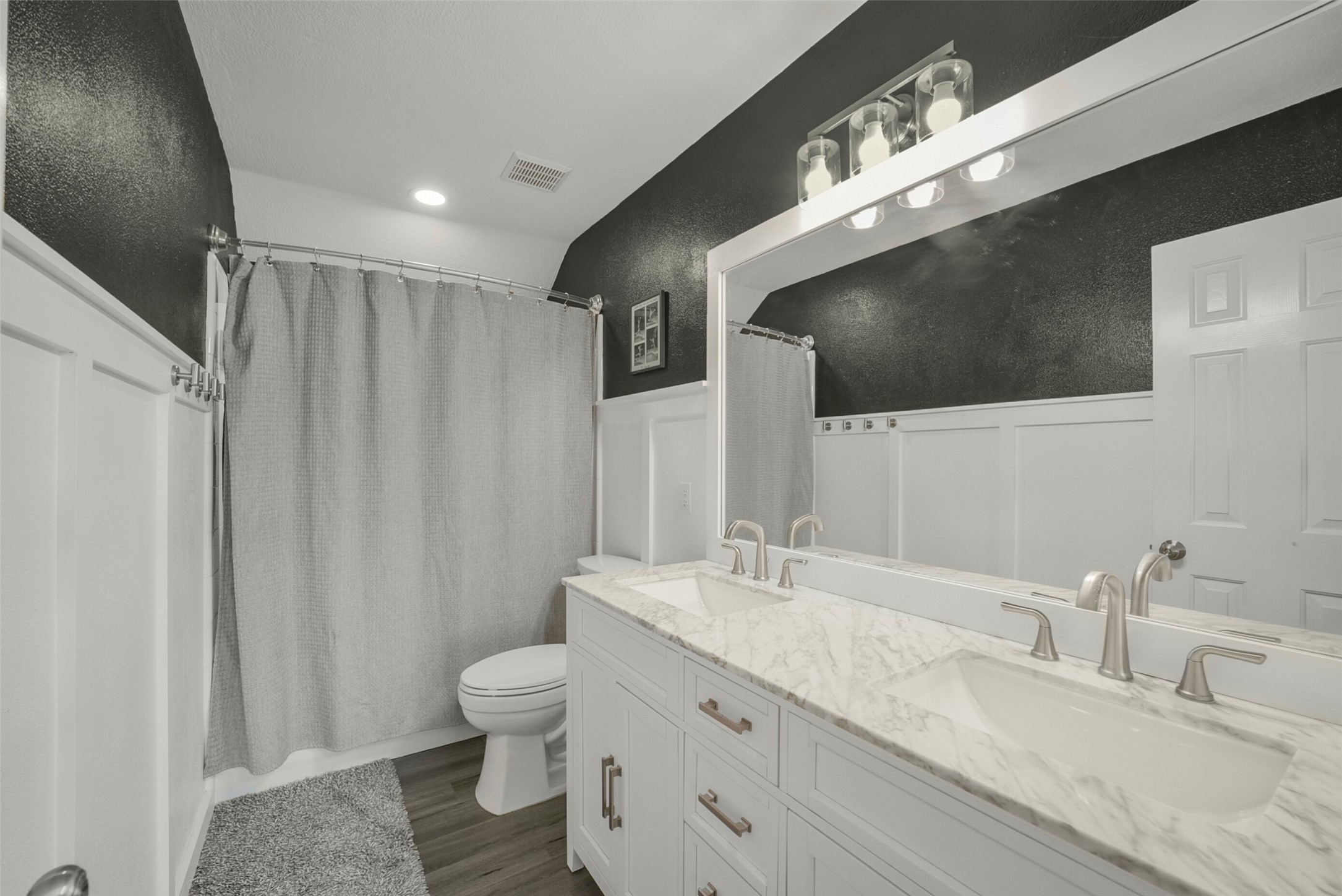 3238 Banksfield Court Property Photo 13