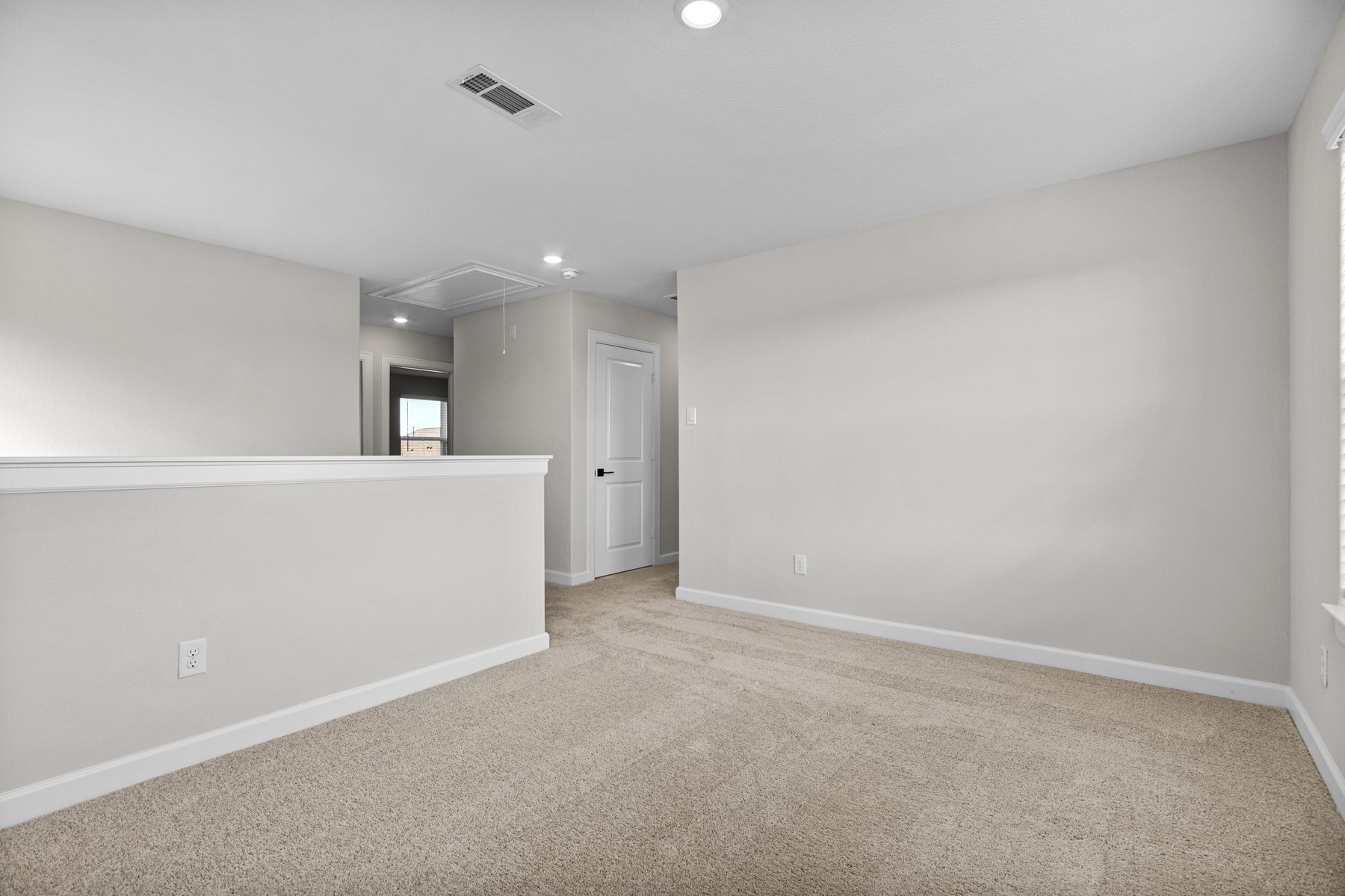 1006 Whispering Winds Drive Property Photo 8