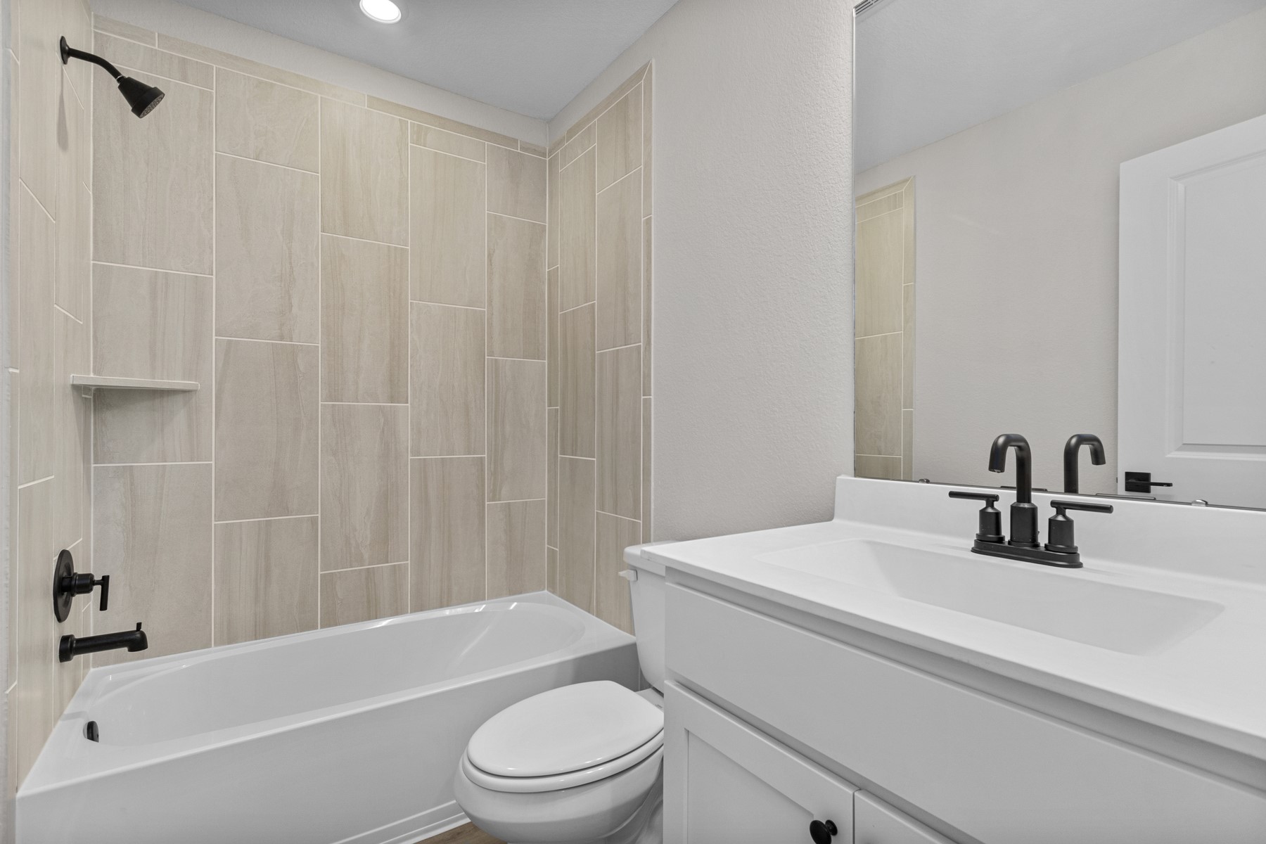 1006 Whispering Winds Drive Property Photo 15