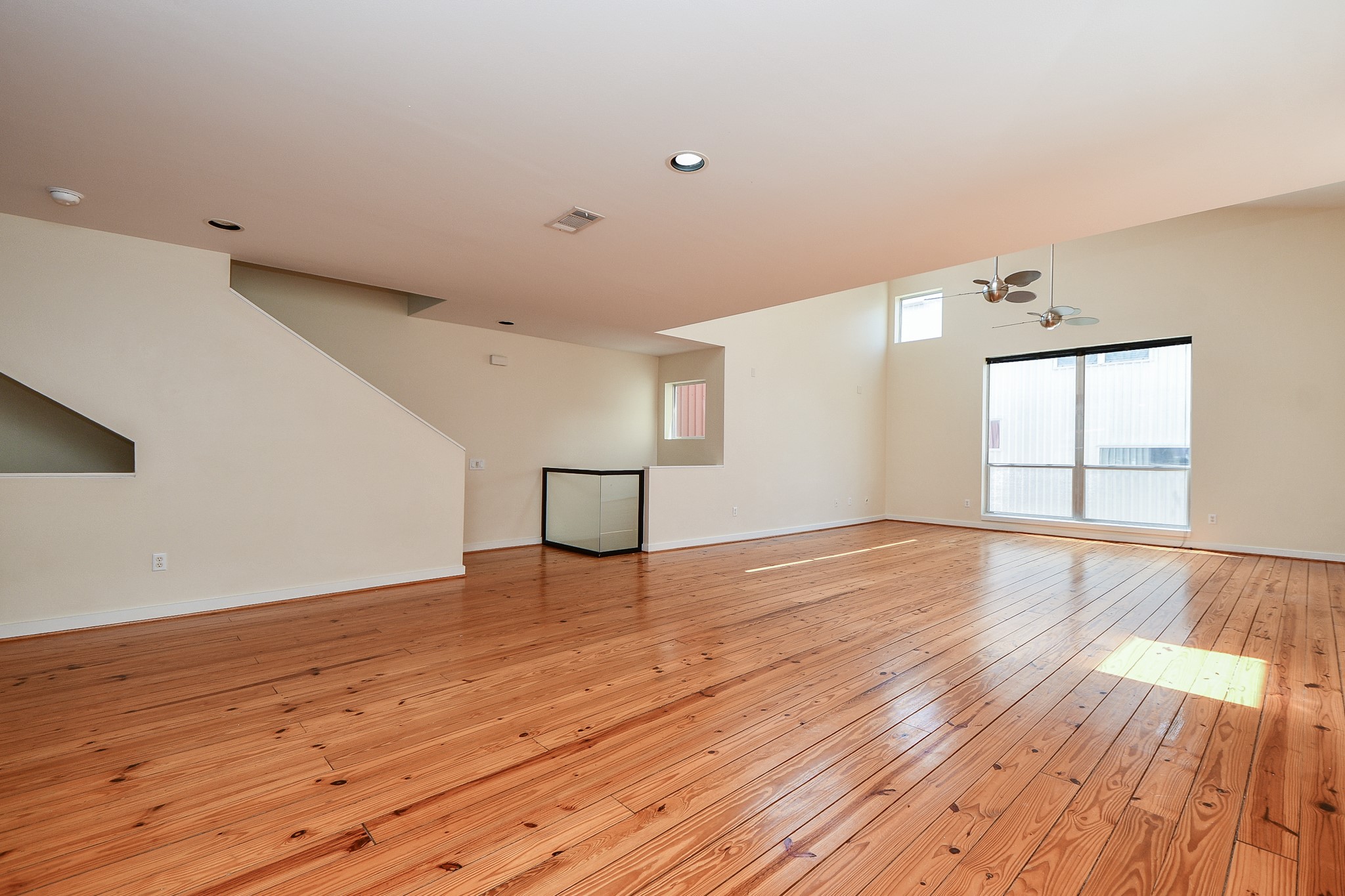 824 Robin Street Property Photo 5