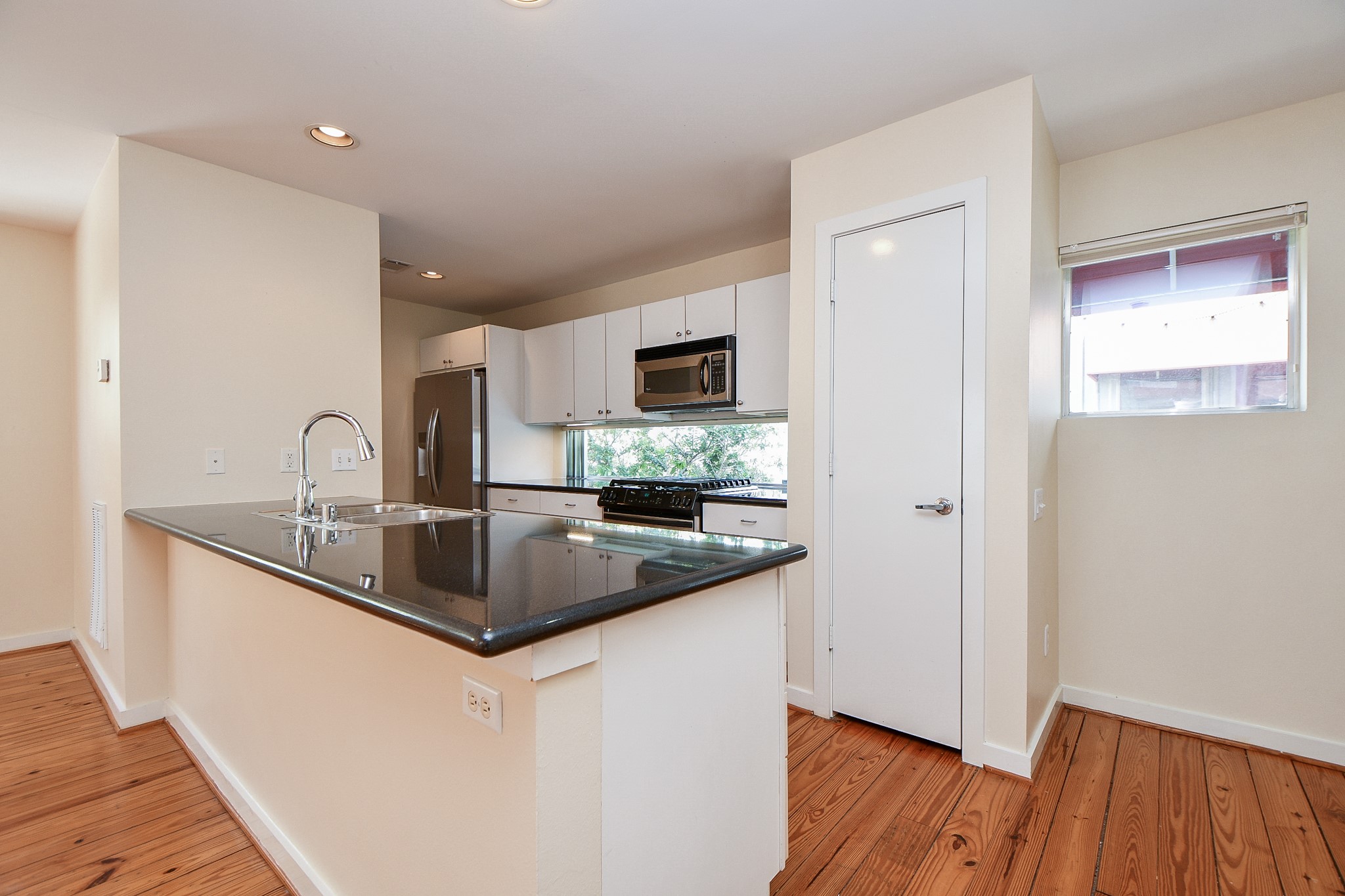 824 Robin Street Property Photo 10