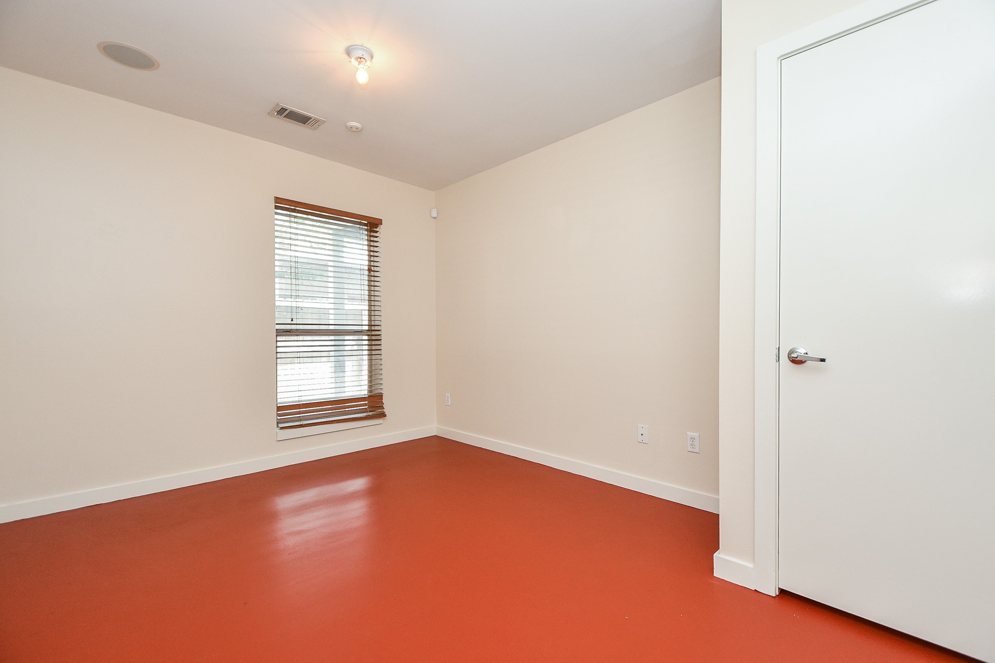 824 Robin Street Property Photo 25
