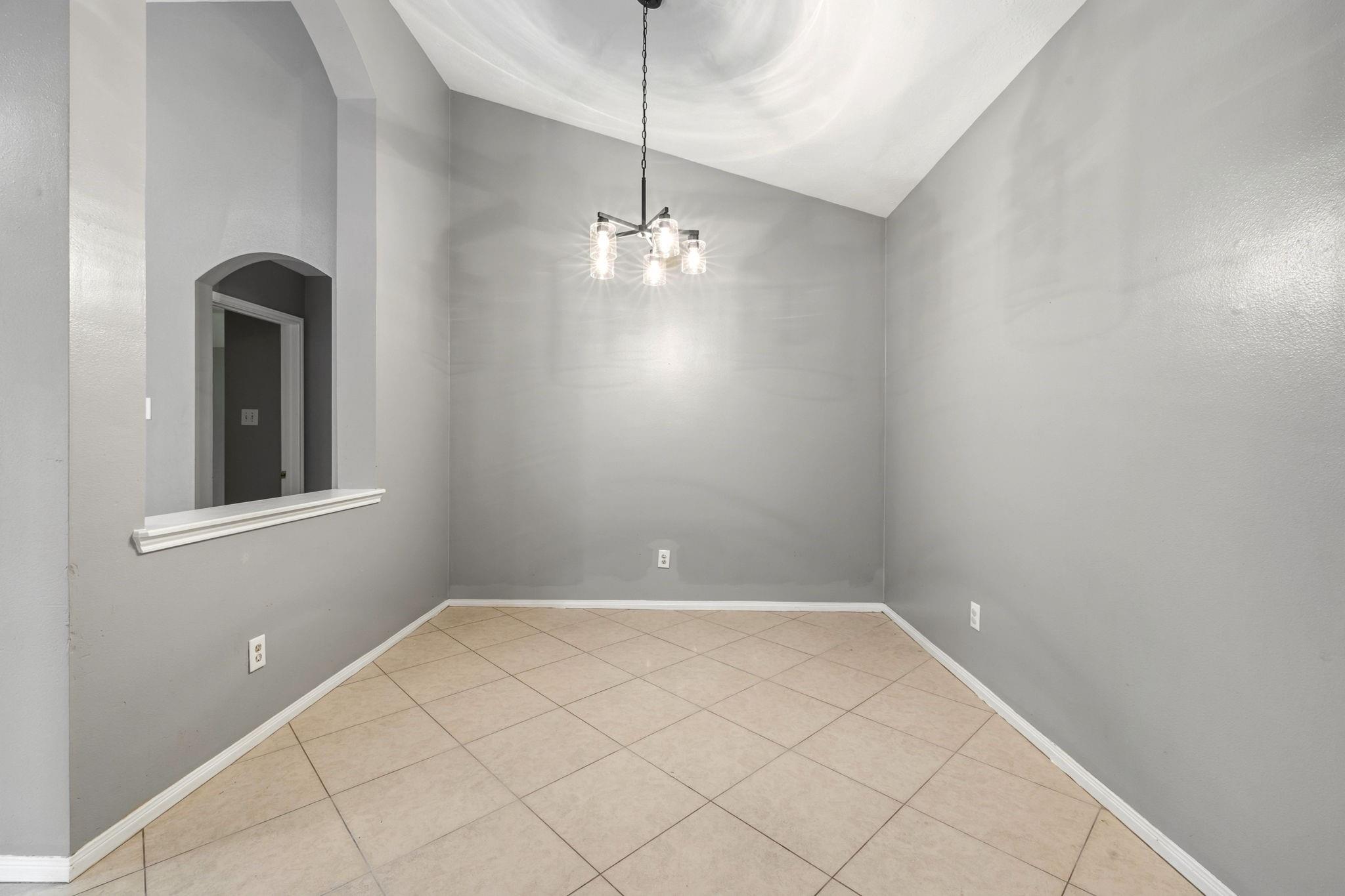 18403 Maple Mill Drive Property Photo 23