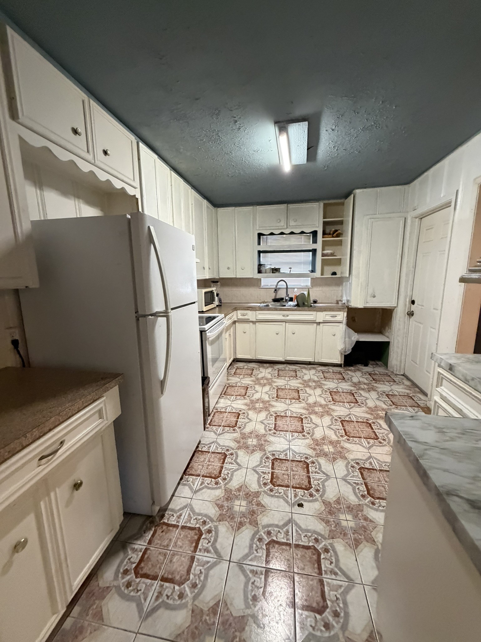 247 Hohldale Street Property Photo 6