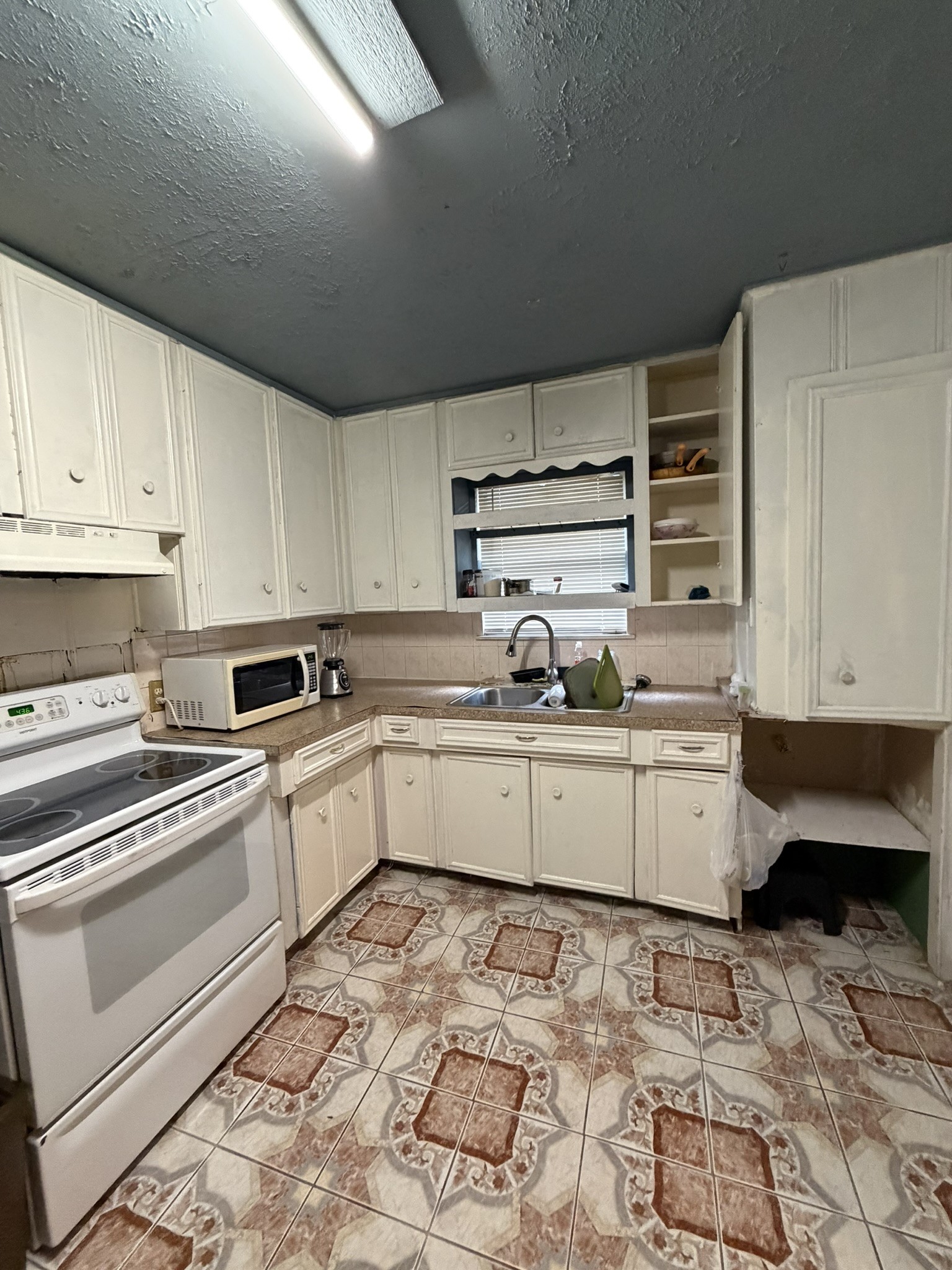 247 Hohldale Street Property Photo 7