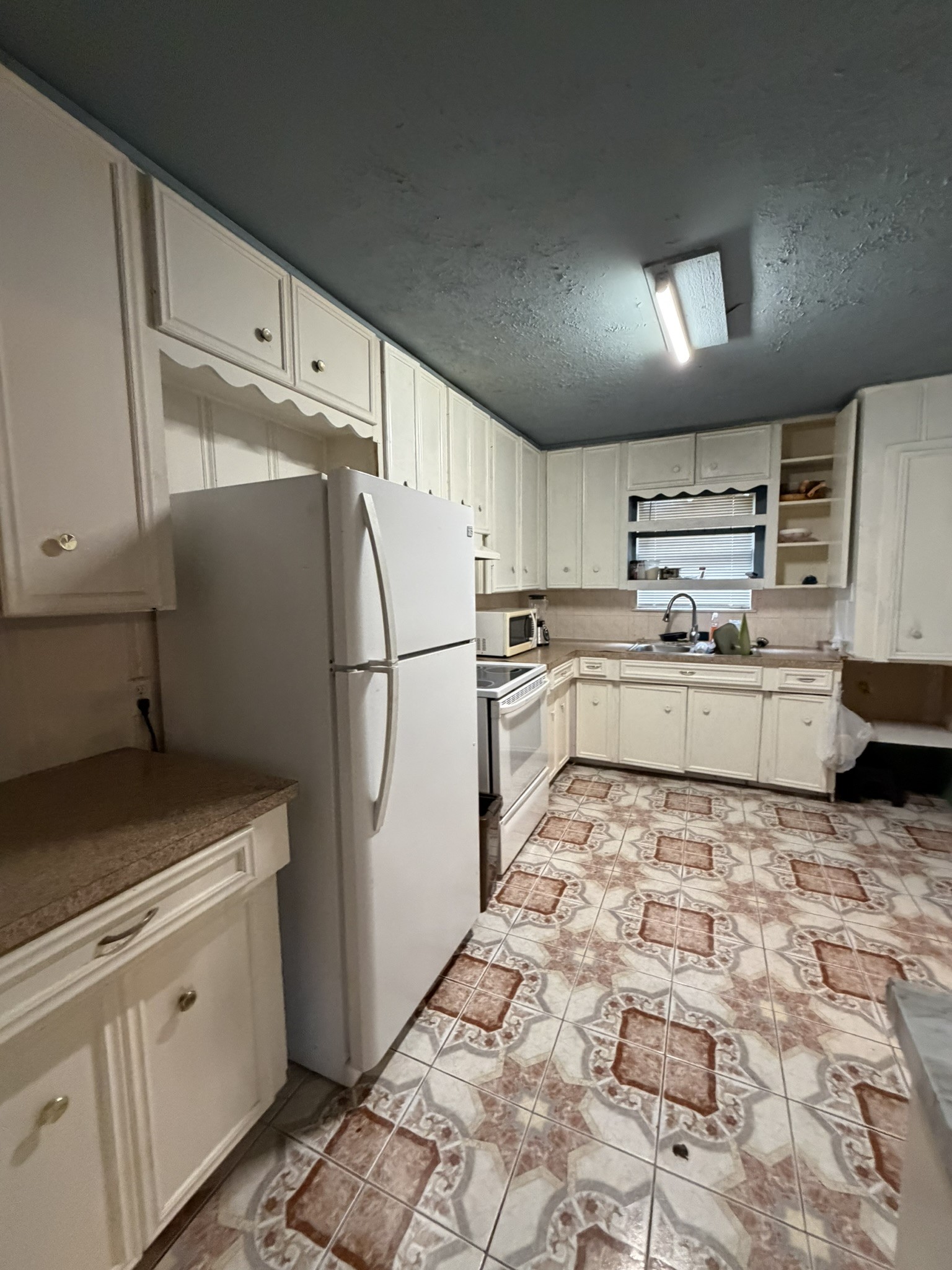 247 Hohldale Street Property Photo 10