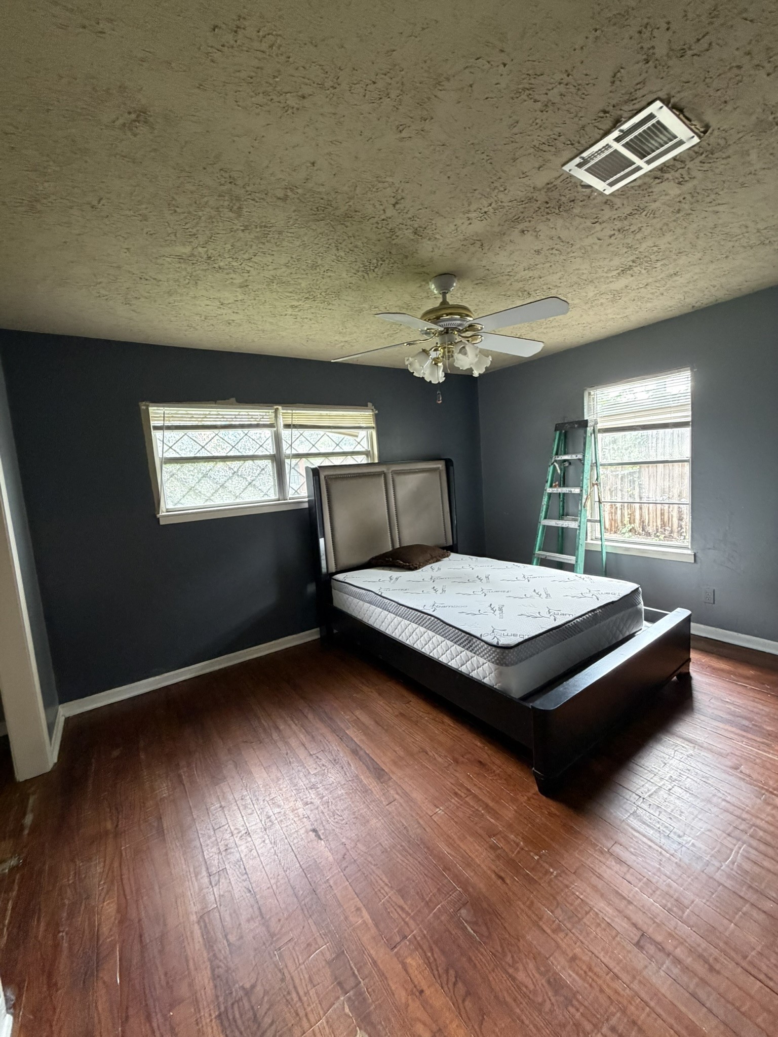 247 Hohldale Street Property Photo 11