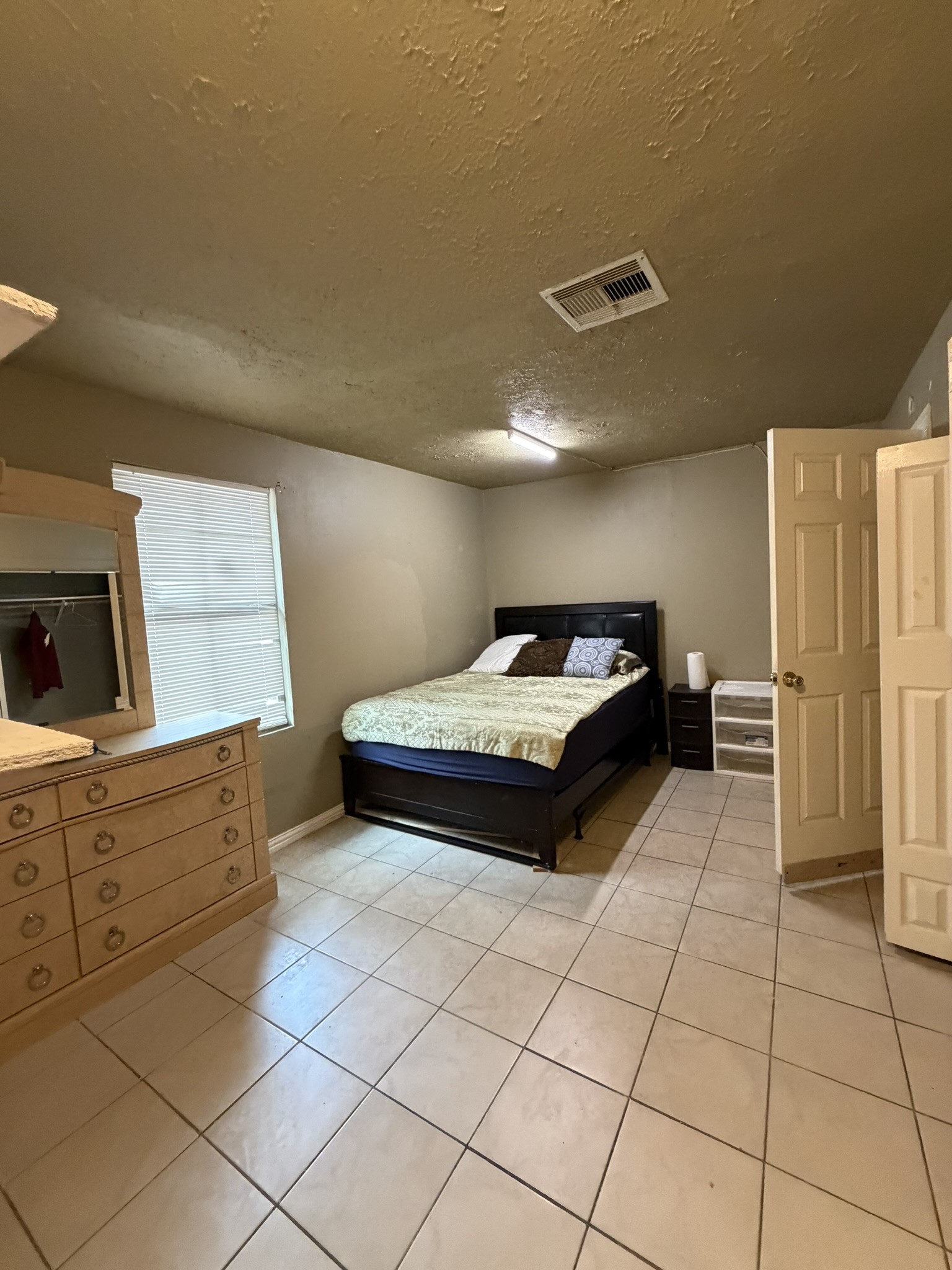 247 Hohldale Street Property Photo 16