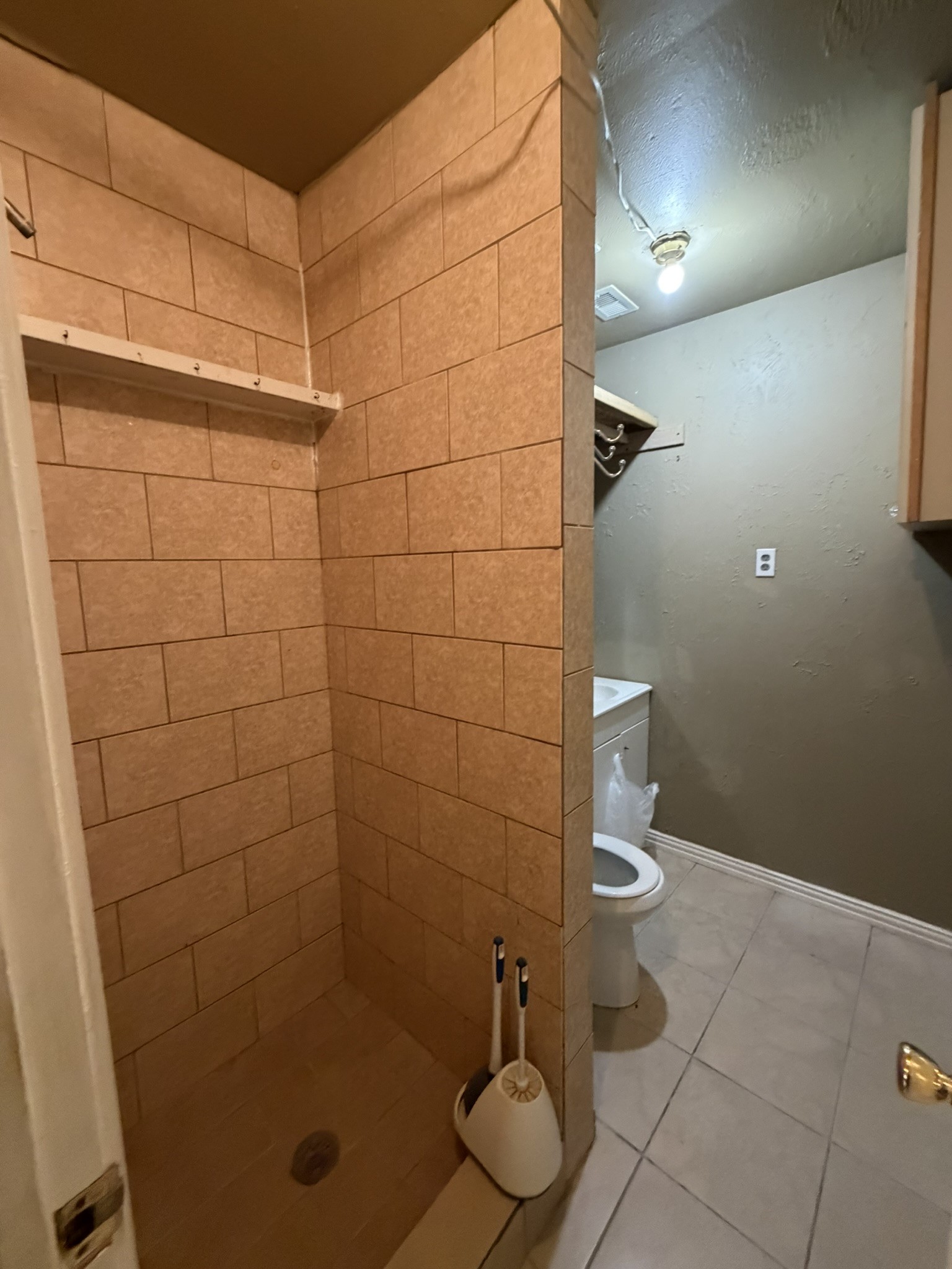 247 Hohldale Street Property Photo 17