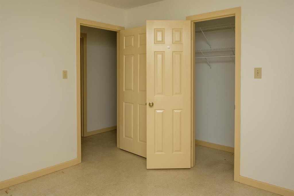 9231 Kostelnik Street Property Photo 15