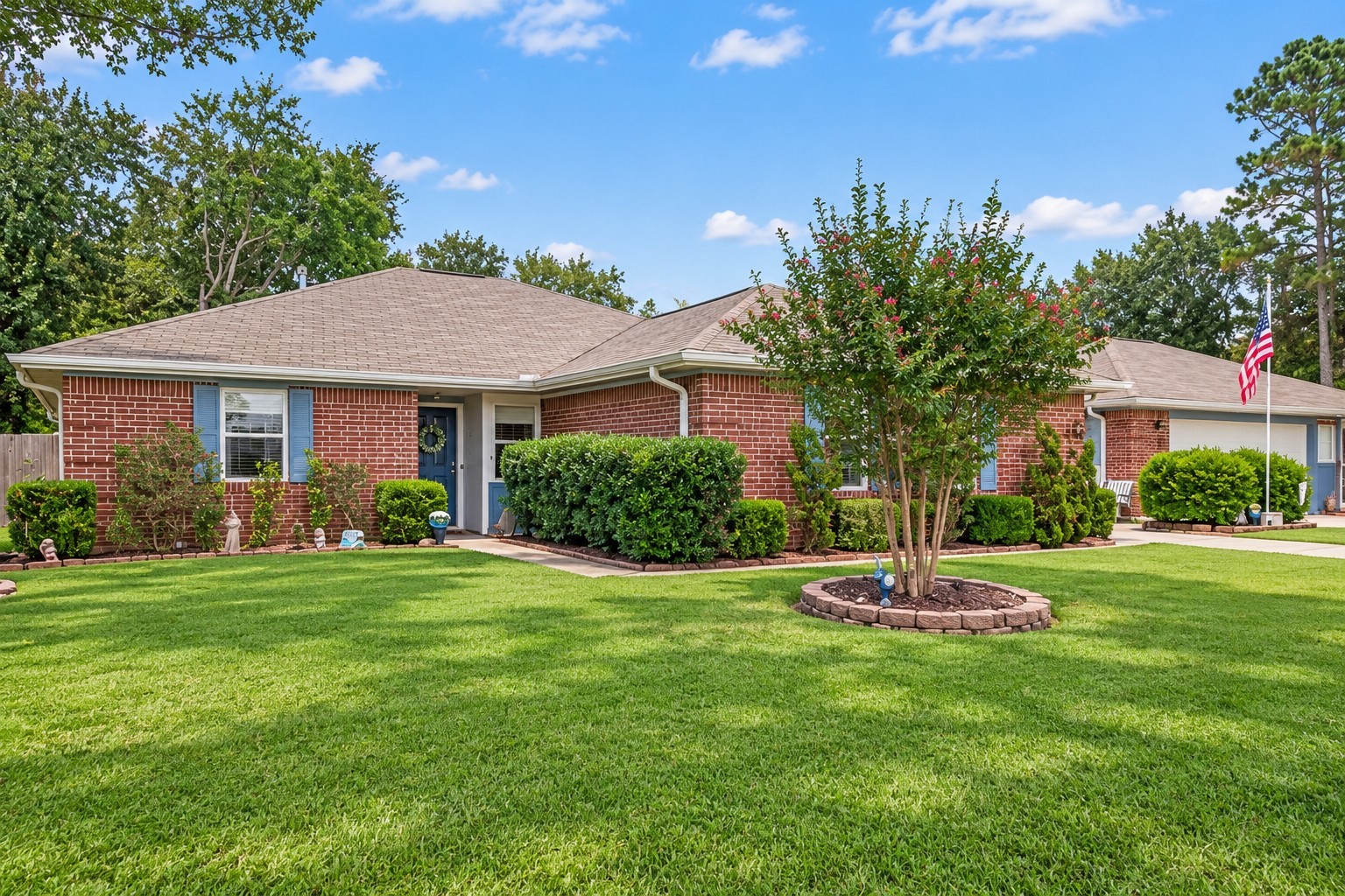 18314 & 18310 Crosswinds Way Property Photo 1
