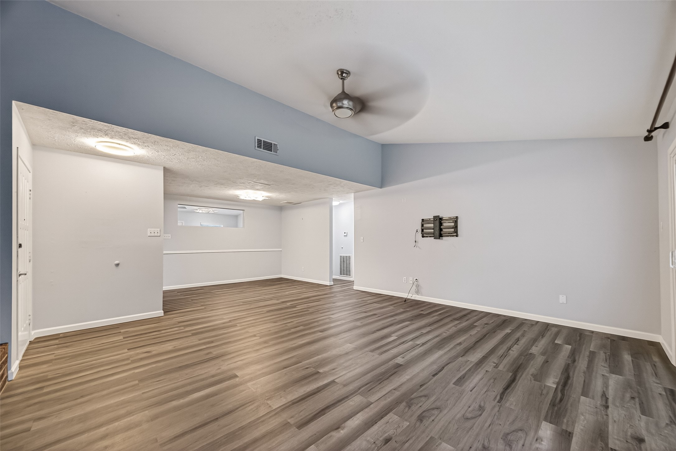 3230 Brookgreen Drive Property Photo 6