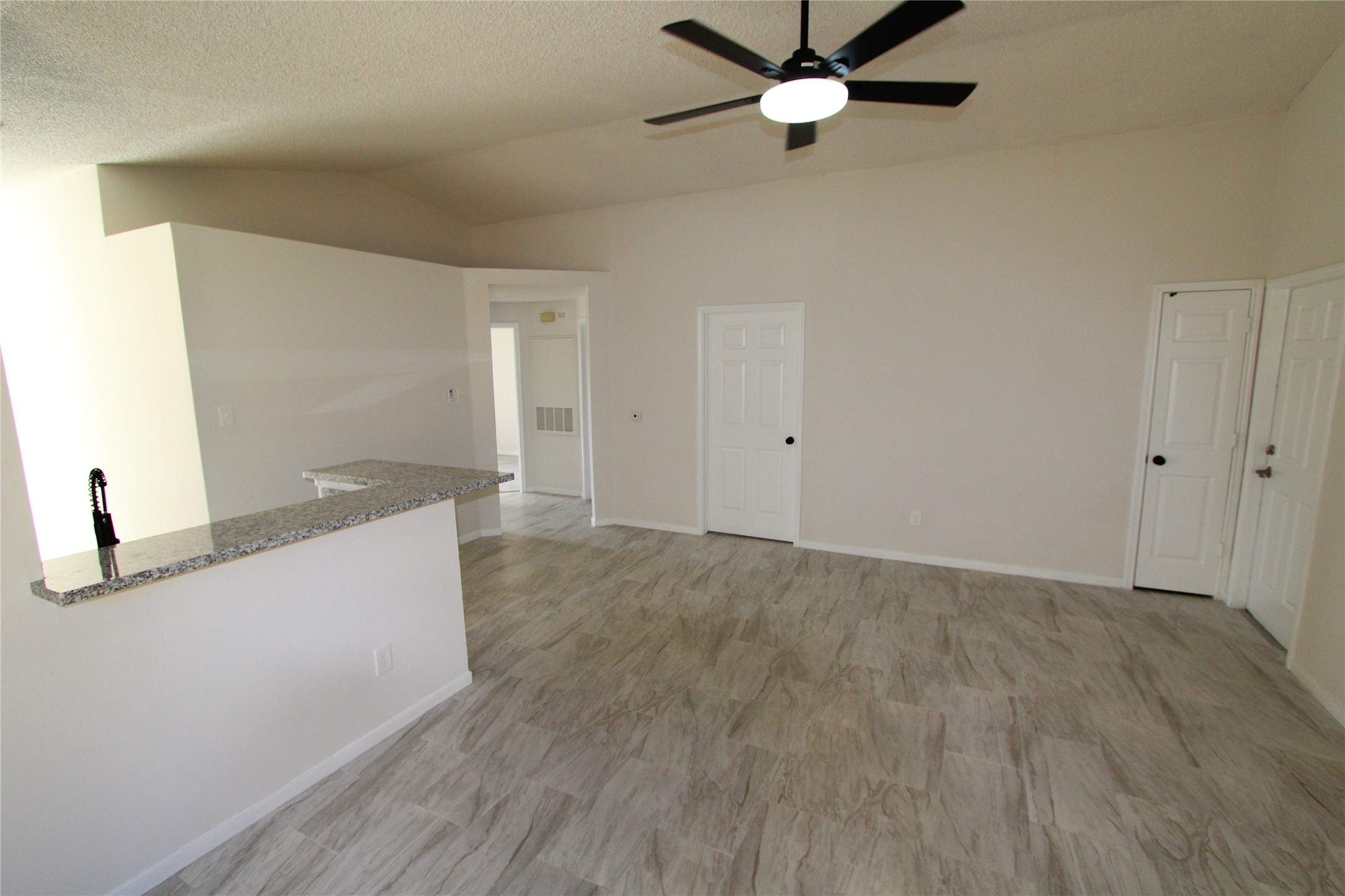7713 Ellis Drive Property Photo 3