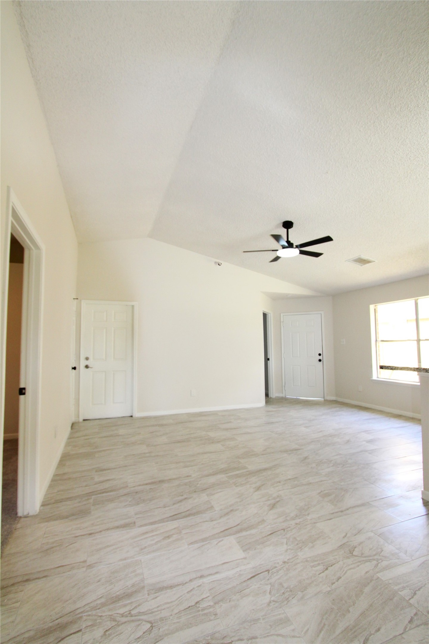 7713 Ellis Drive Property Photo 5