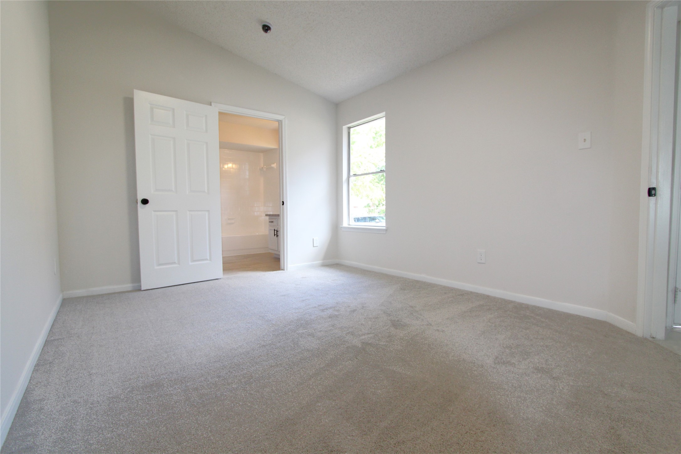 7713 Ellis Drive Property Photo 12