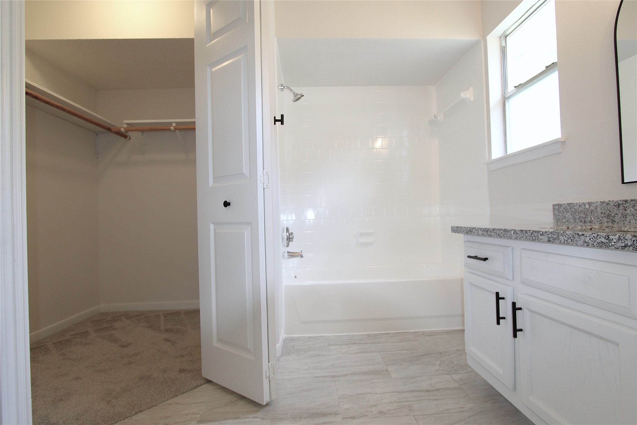 7713 Ellis Drive Property Photo 13