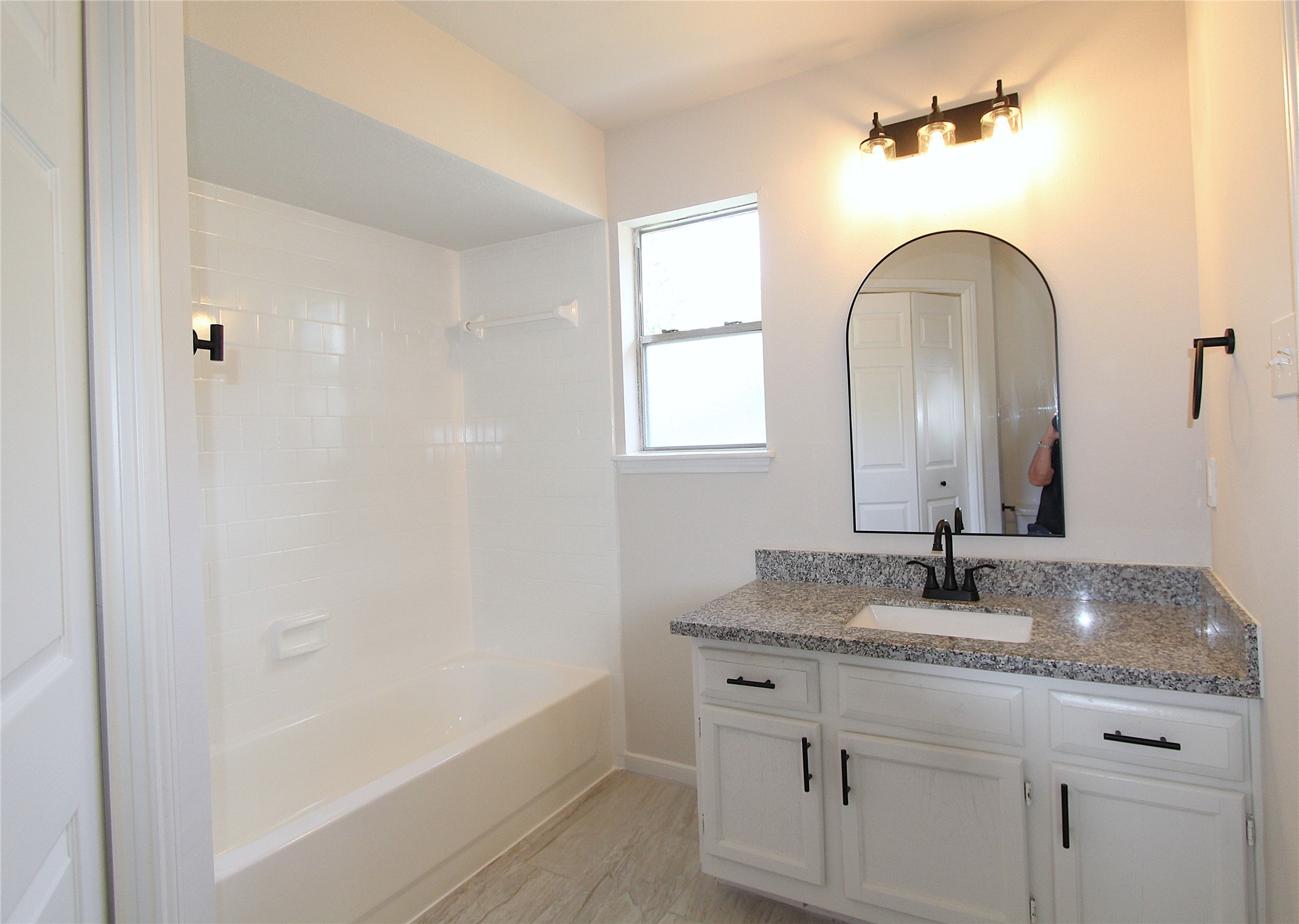 7713 Ellis Drive Property Photo 14
