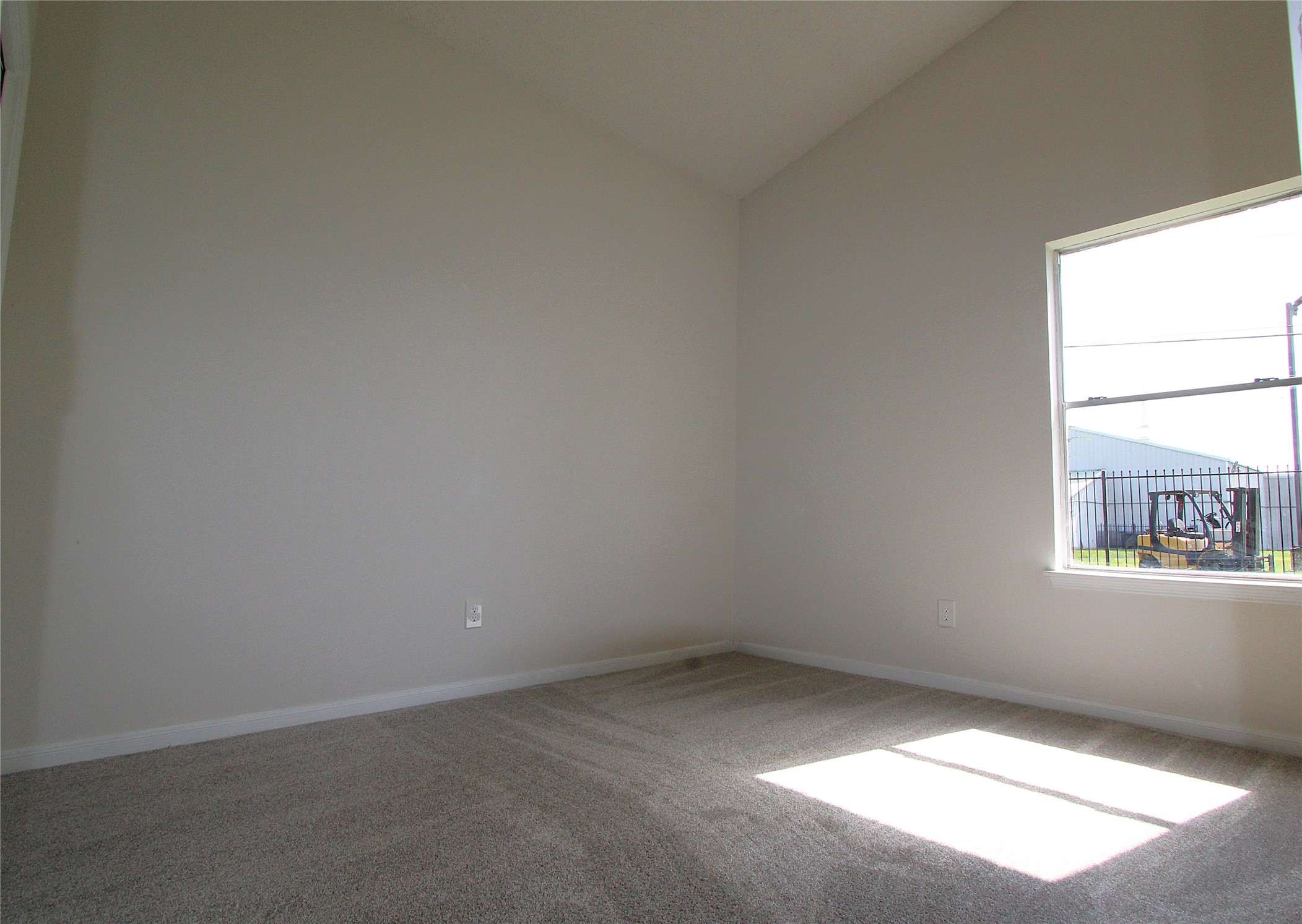 7713 Ellis Drive Property Photo 16