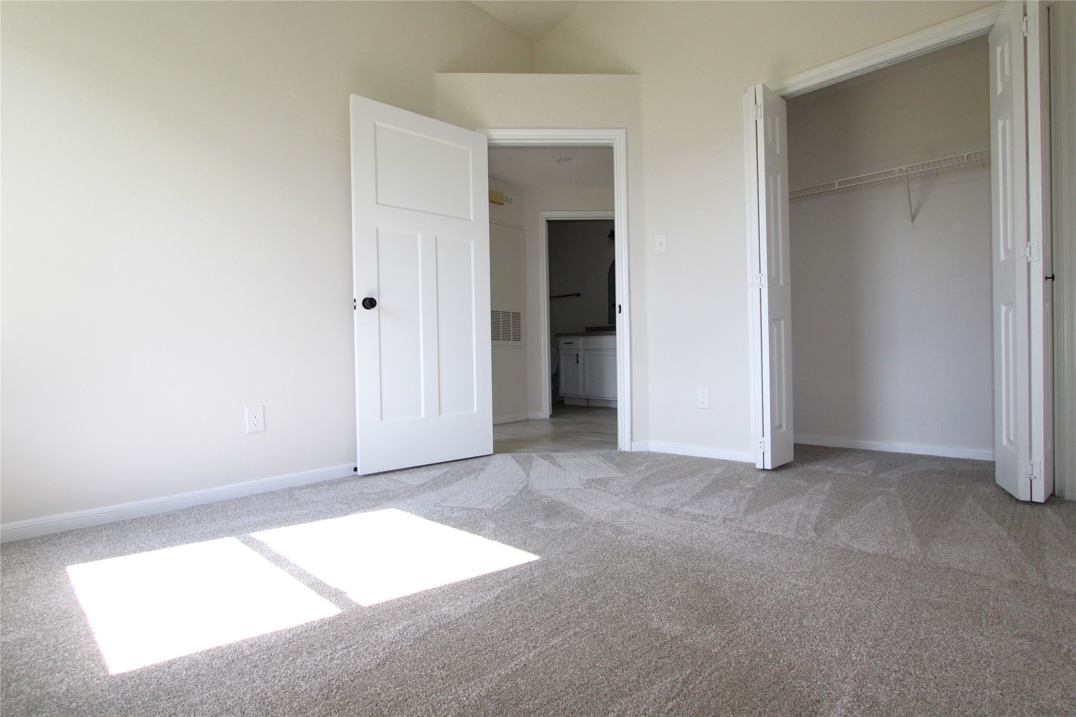 7713 Ellis Drive Property Photo 17