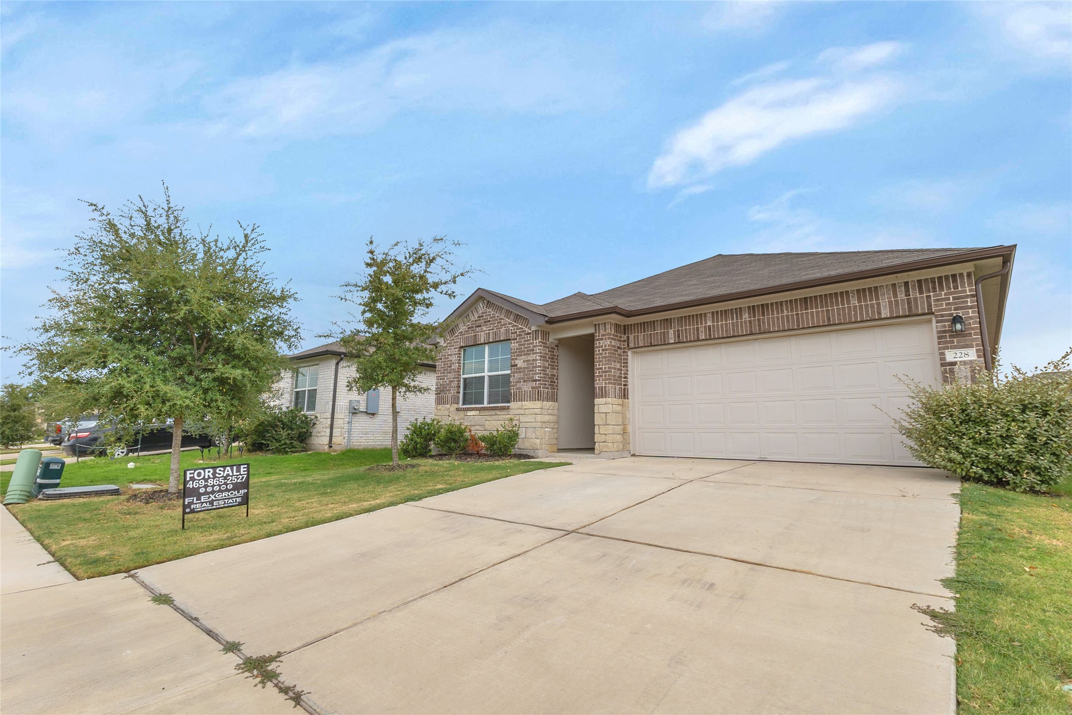 228 Sunniberg Loop Property Photo 1