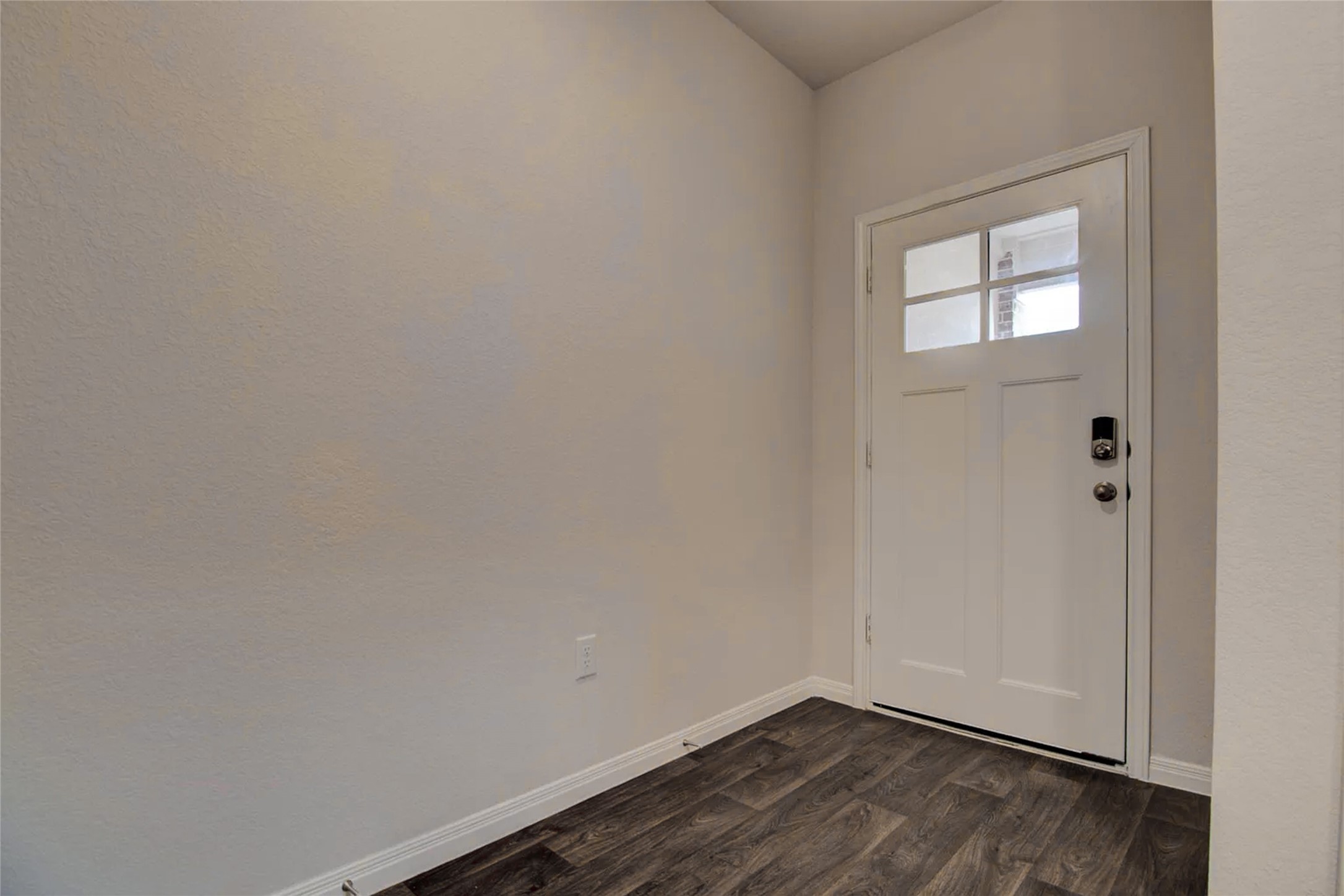 228 Sunniberg Loop Property Photo 2