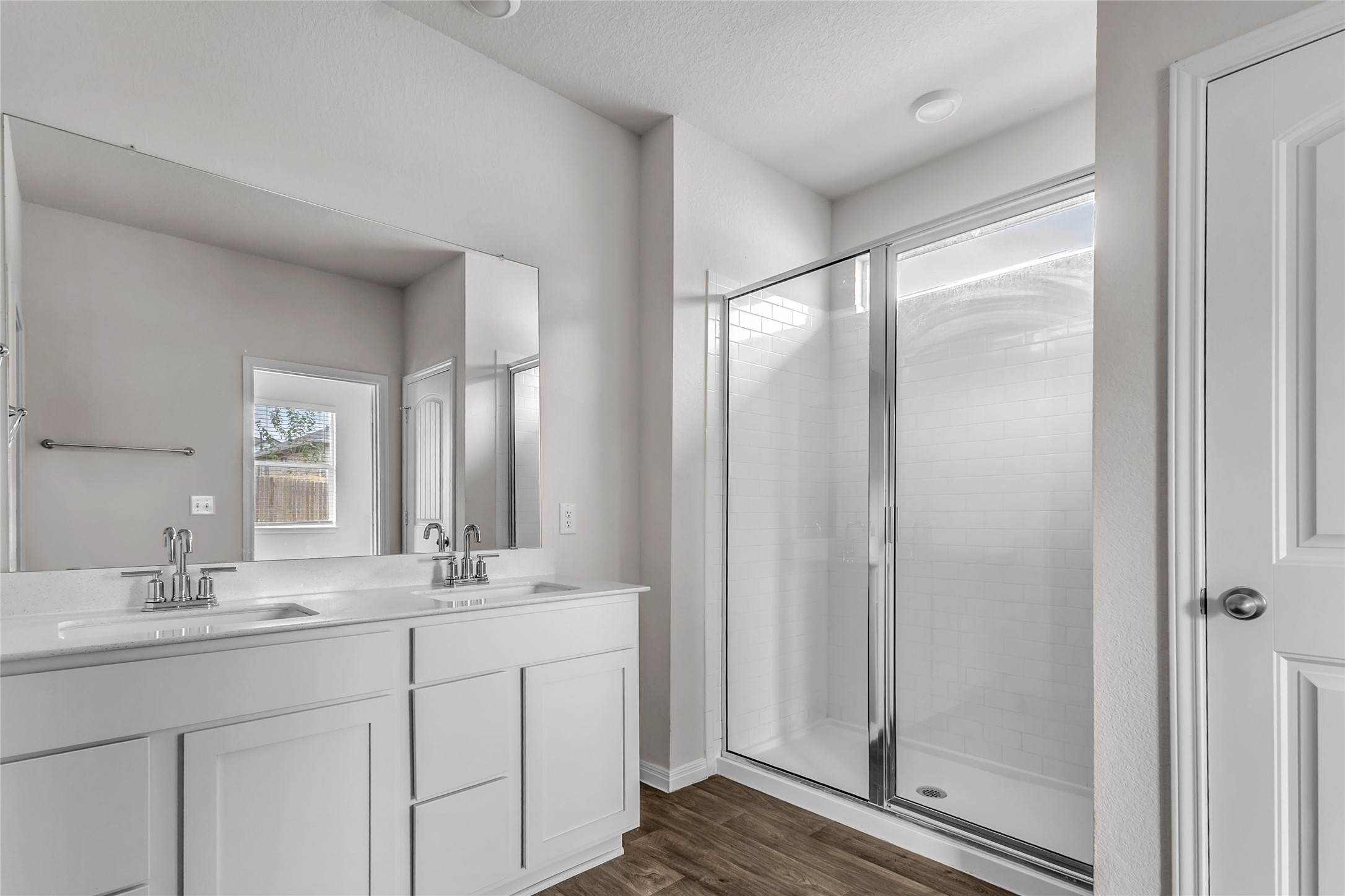 228 Sunniberg Loop Property Photo 12