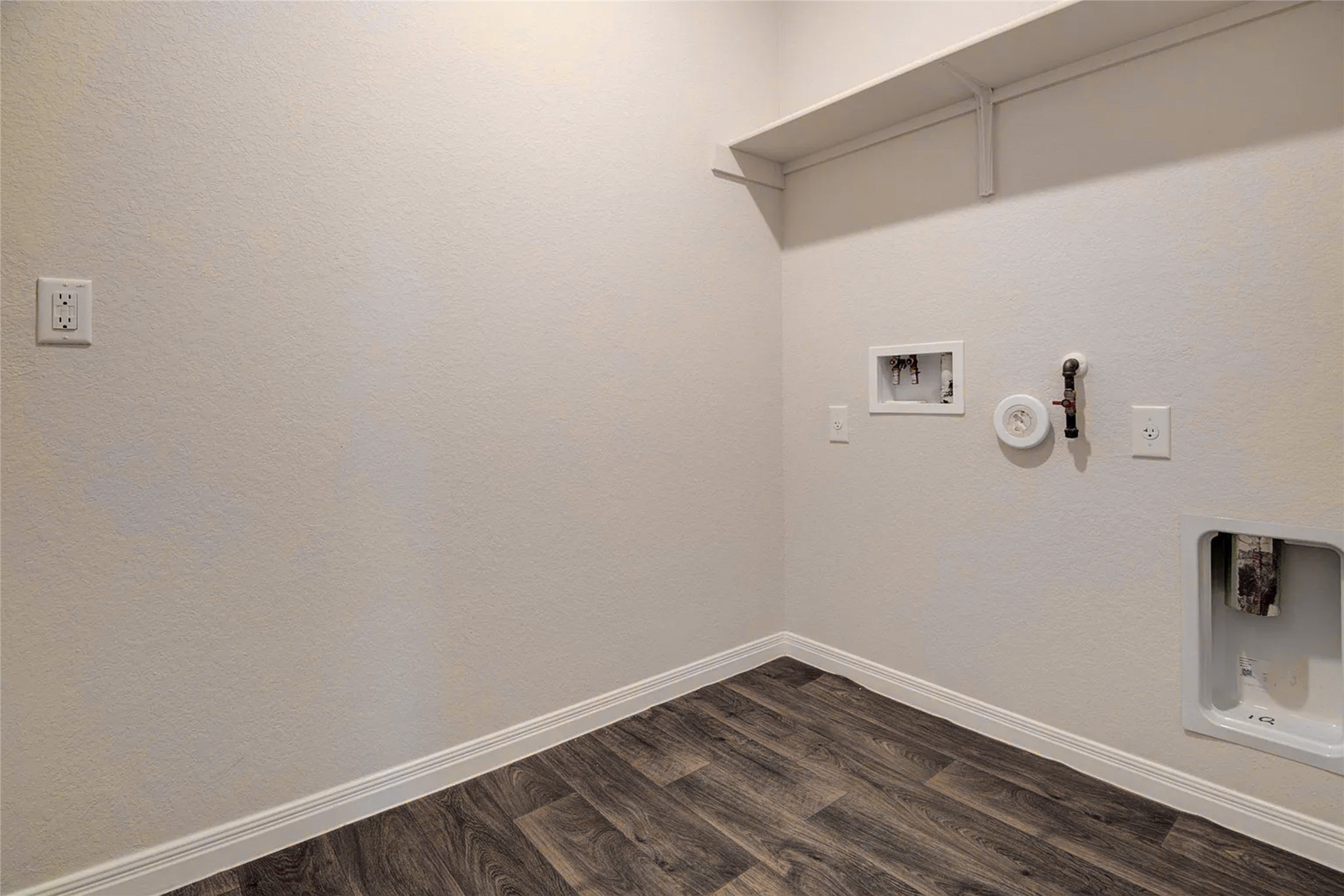 228 Sunniberg Loop Property Photo 19