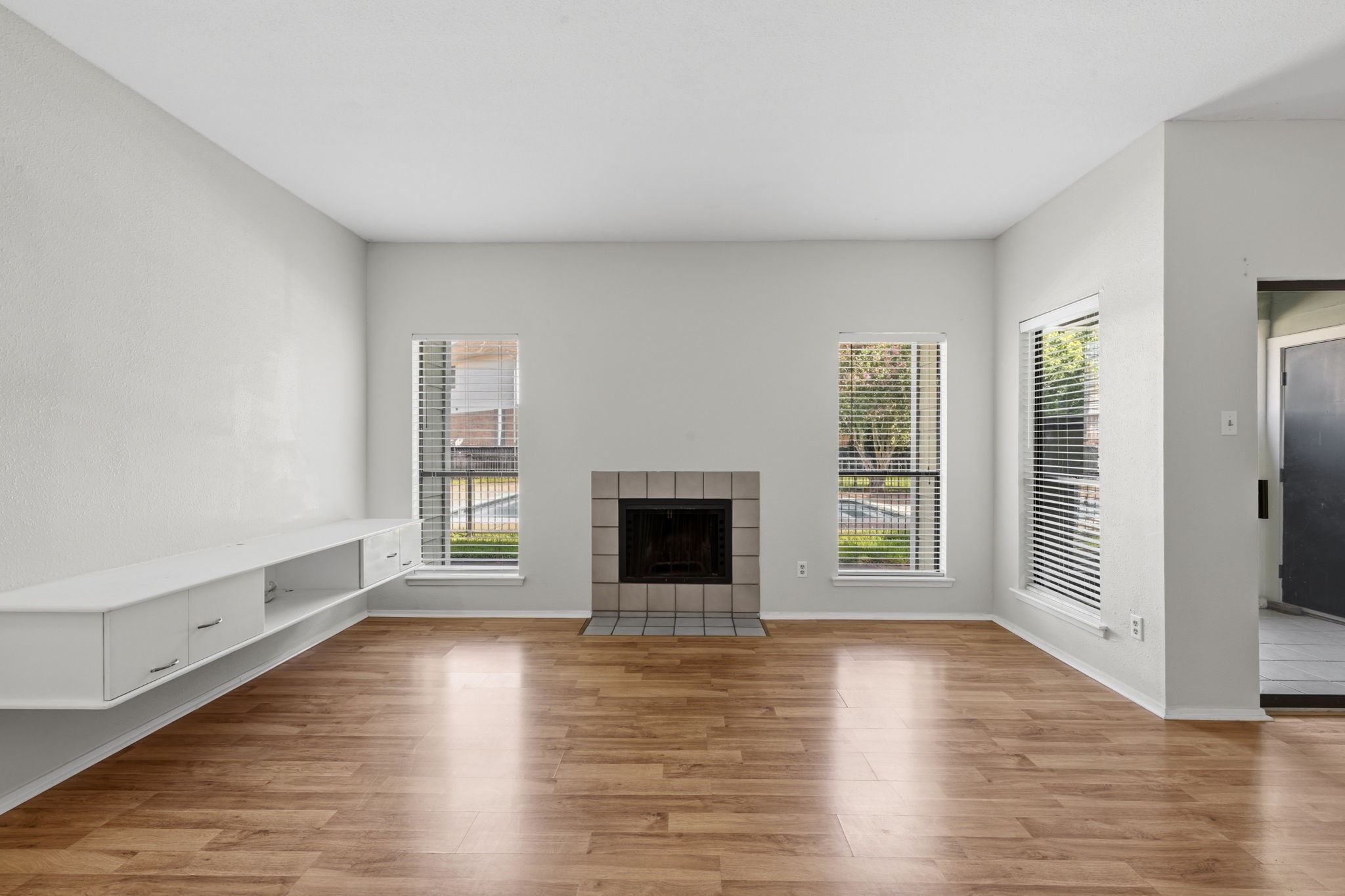 6602 Harbor Town Drive 1207 Property Photo 4