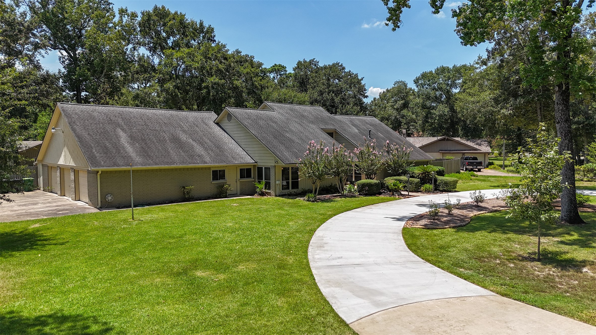 1630 Cypress Lane Property Photo 3