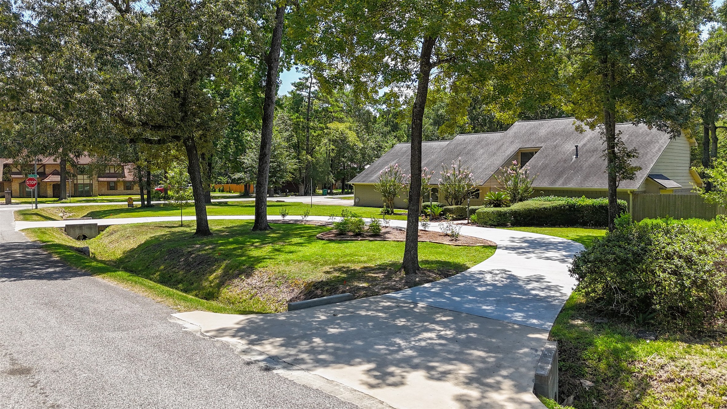 1630 Cypress Lane Property Photo 5