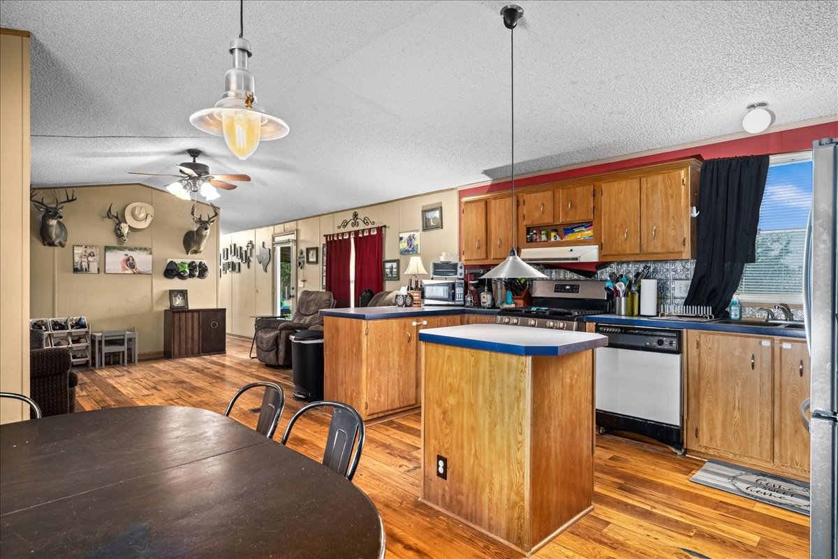 7300 Goehring Road Property Photo 10