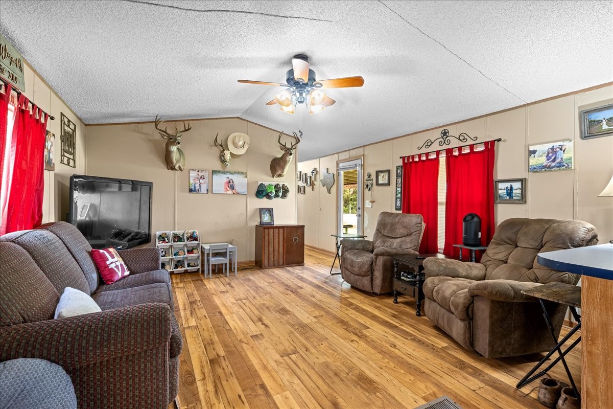 7300 Goehring Road Property Photo 11
