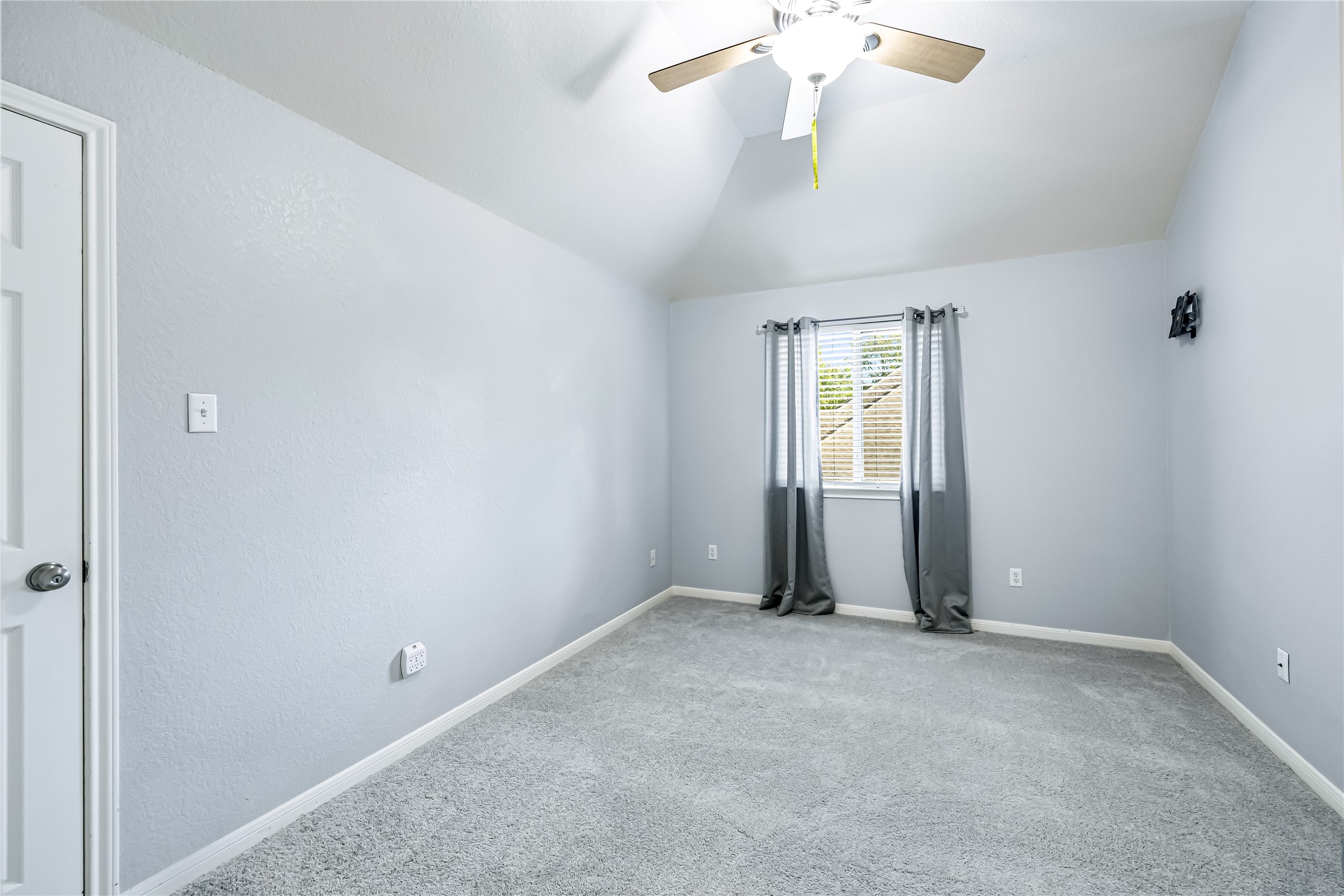 10228 Little T Property Photo 20